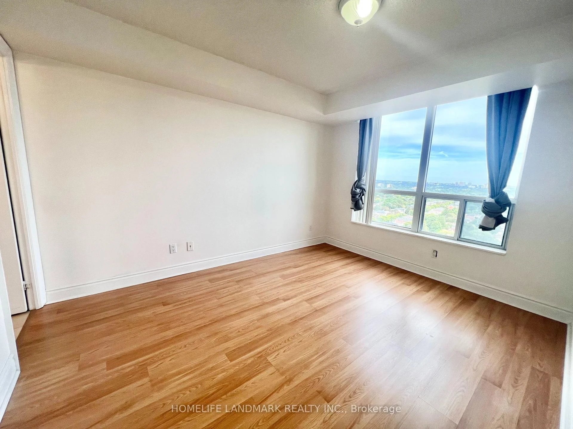 Photo 17 of Unit 2304, 10 Northtown Way, North York, Willowdale East — HOMEH