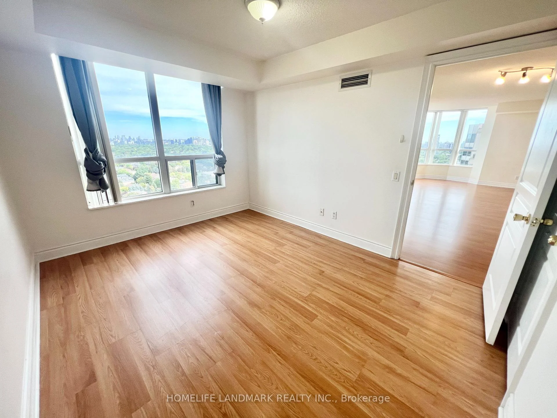 Photo 19 of Unit 2304, 10 Northtown Way, North York, Willowdale East — HOMEH