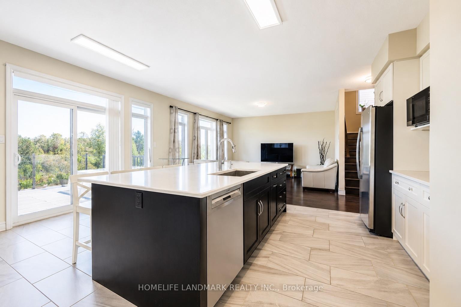 Photo 12 of 283 Macalister Boulevard, Guelph, Kortright East — HOMEH