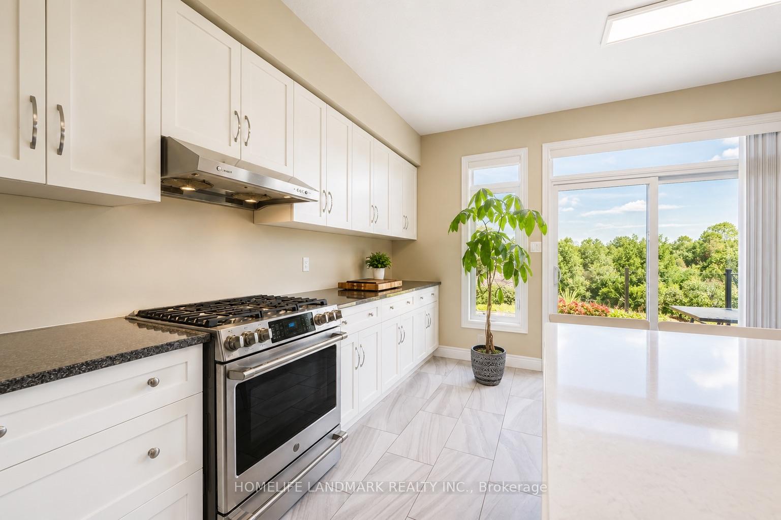 Photo 14 of 283 Macalister Boulevard, Guelph, Kortright East — HOMEH