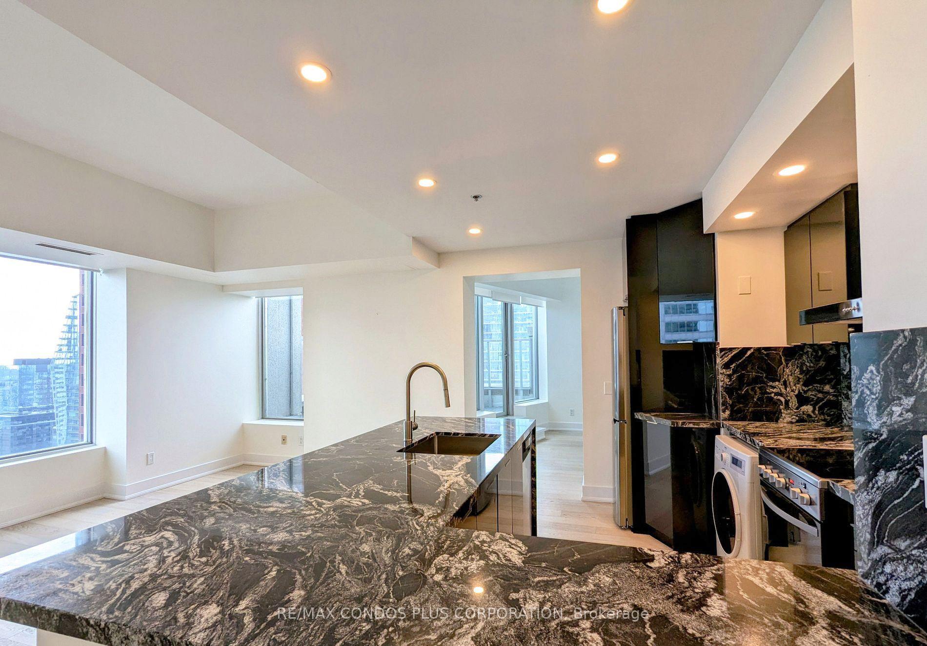 Photo 5 of Unit 4301, 1 King Street W, Toronto, Bay Street Corridor — HOMEH