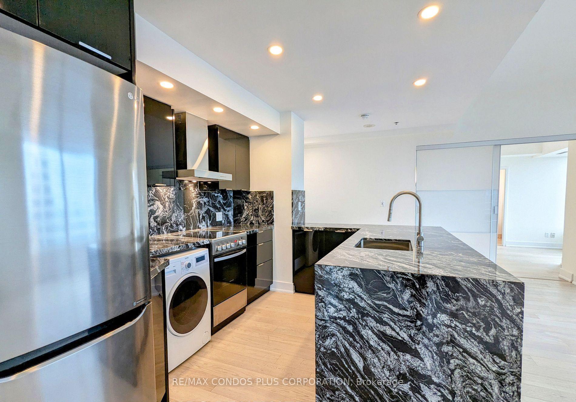 Photo 7 of Unit 4301, 1 King Street W, Toronto, Bay Street Corridor — HOMEH