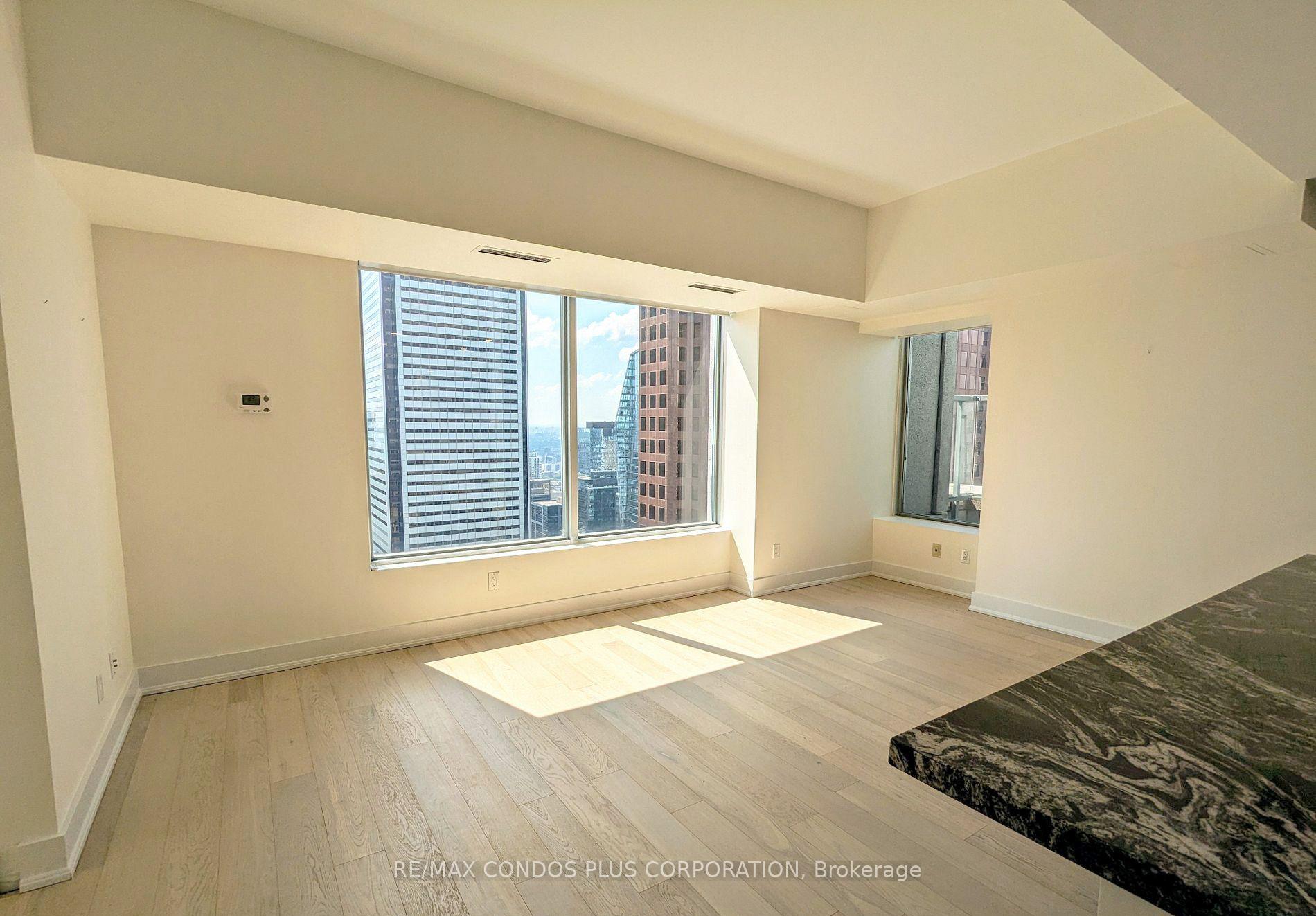 Photo 10 of Unit 4301, 1 King Street W, Toronto, Bay Street Corridor — HOMEH