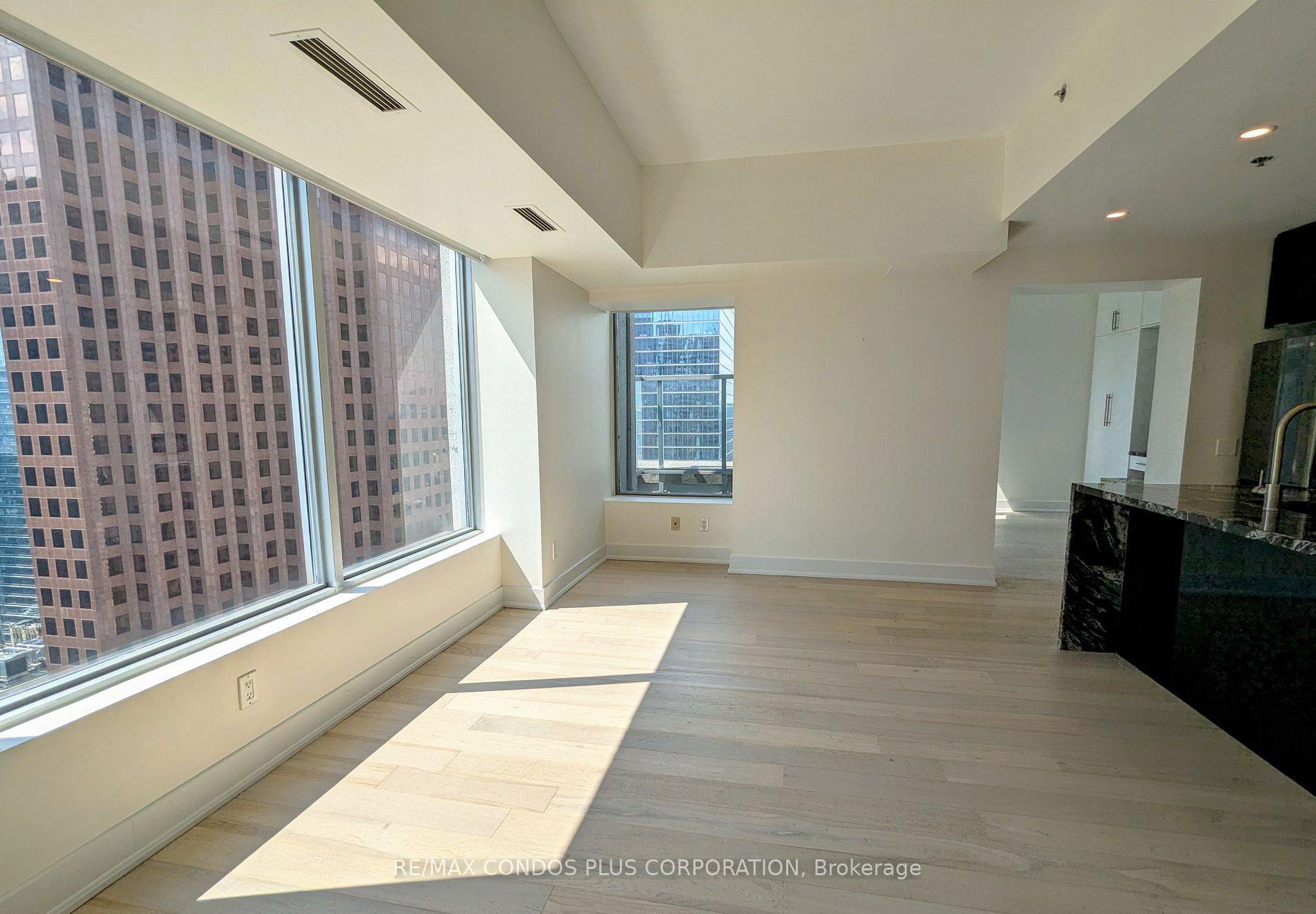 Photo 12 of Unit 4301, 1 King Street W, Toronto, Bay Street Corridor — HOMEH