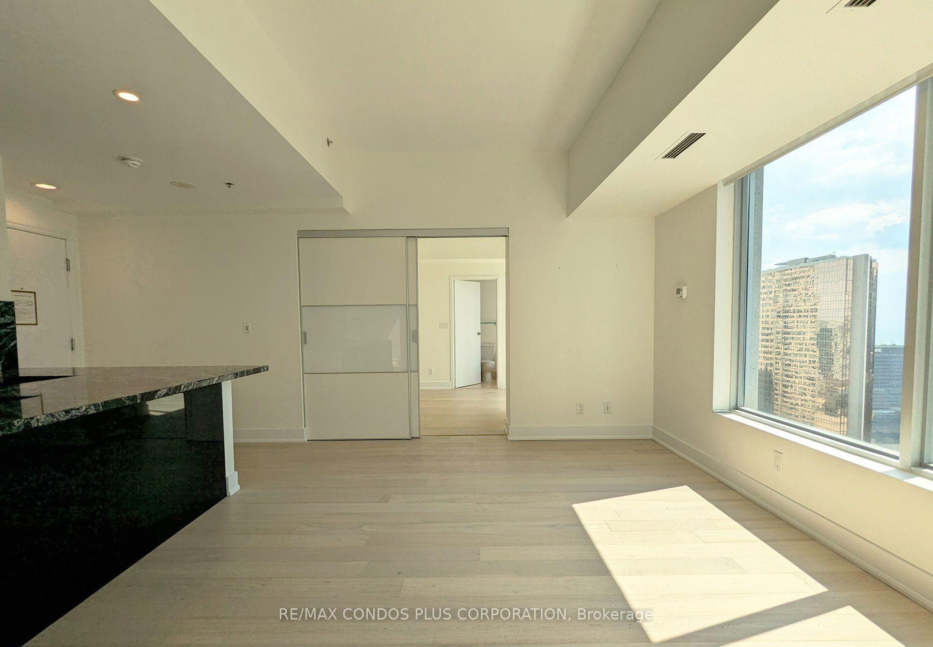 Photo 15 of Unit 4301, 1 King Street W, Toronto, Bay Street Corridor — HOMEH