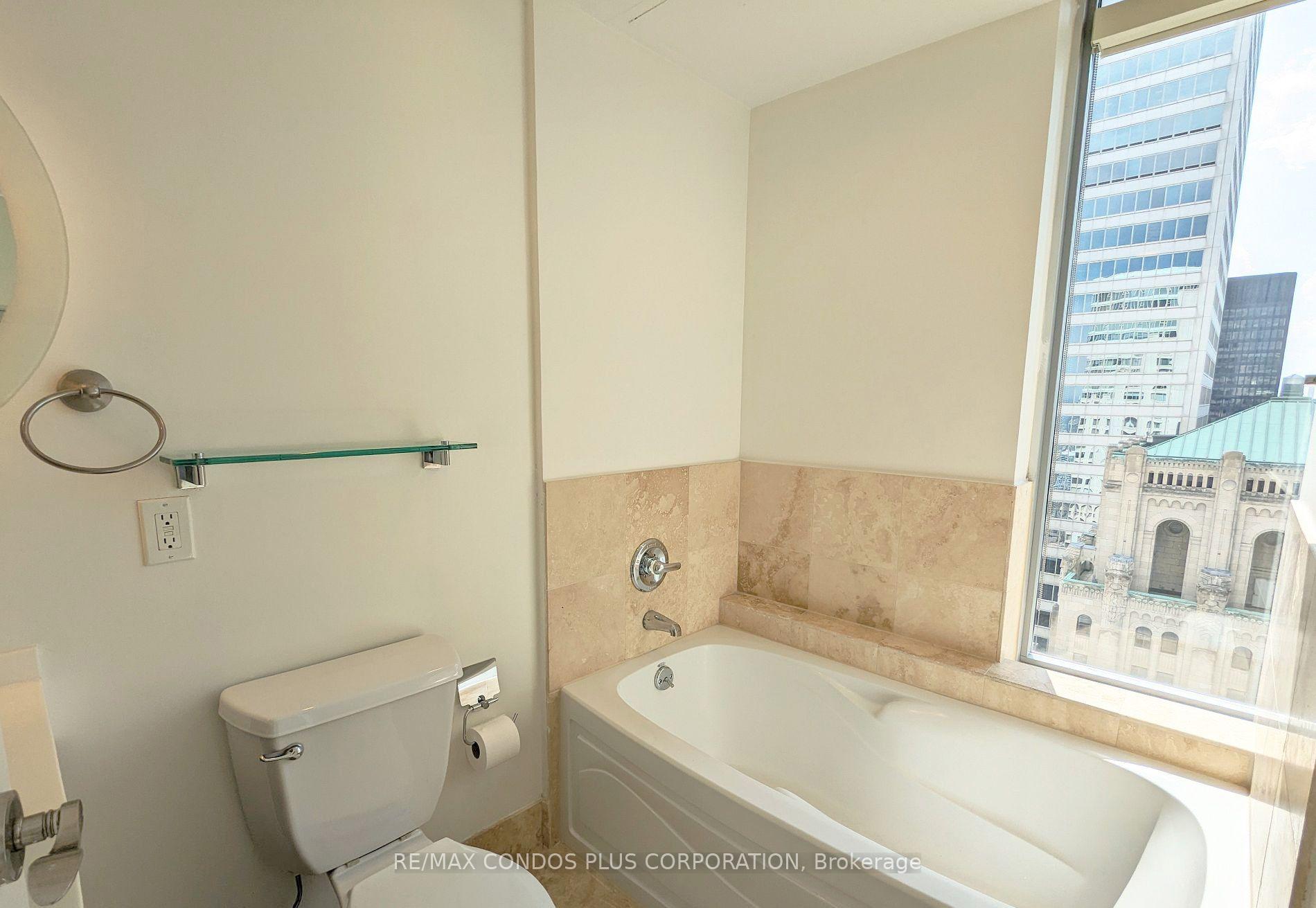Photo 20 of Unit 4301, 1 King Street W, Toronto, Bay Street Corridor — HOMEH