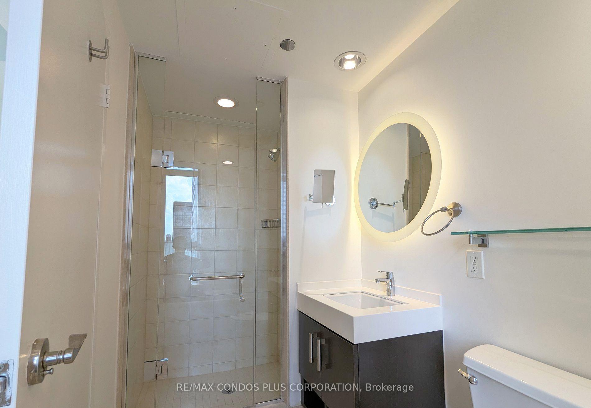 Photo 21 of Unit 4301, 1 King Street W, Toronto, Bay Street Corridor — HOMEH