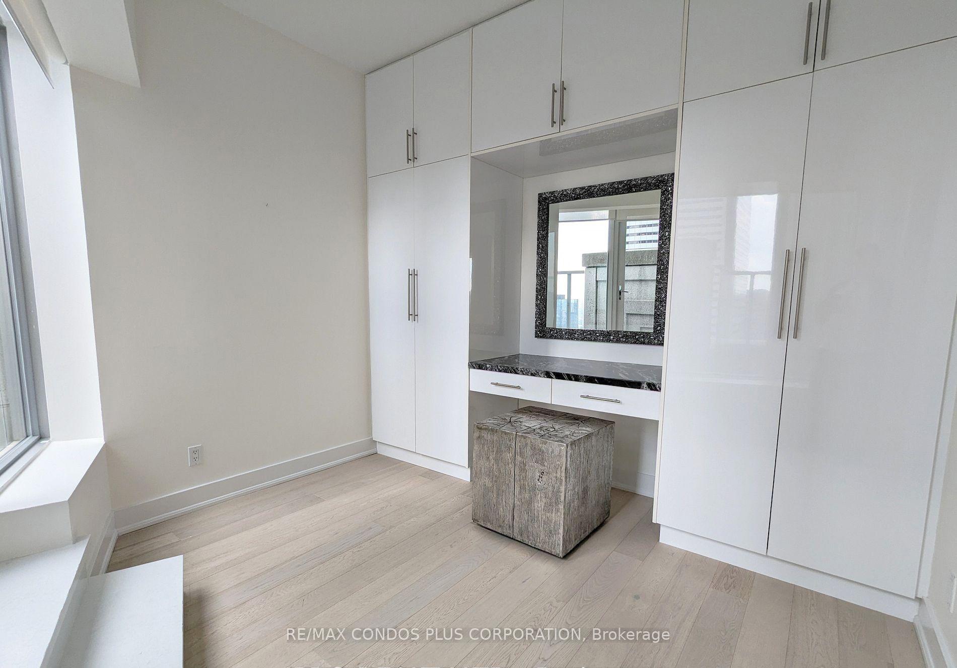 Photo 23 of Unit 4301, 1 King Street W, Toronto, Bay Street Corridor — HOMEH