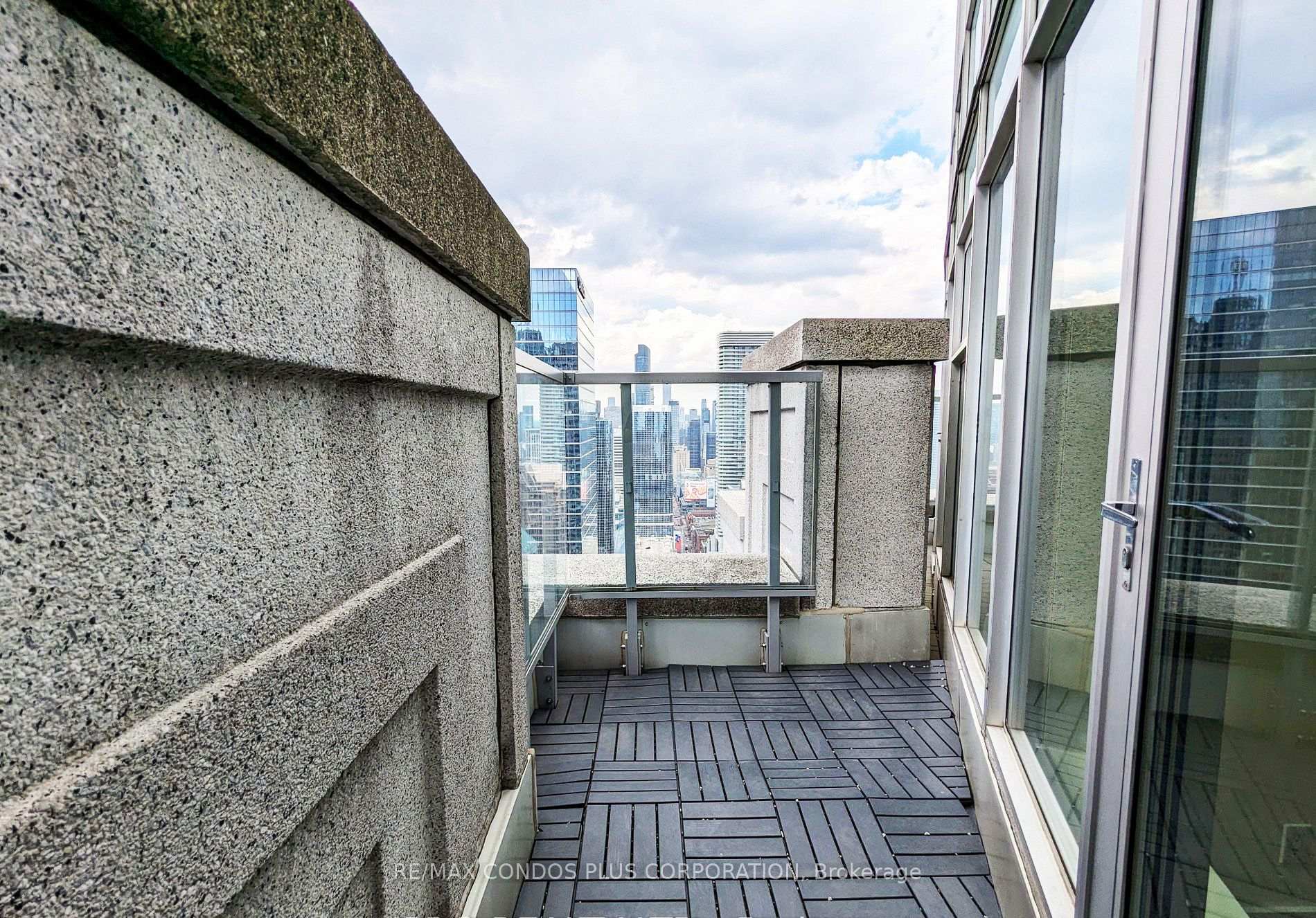 Photo 28 of Unit 4301, 1 King Street W, Toronto, Bay Street Corridor — HOMEH