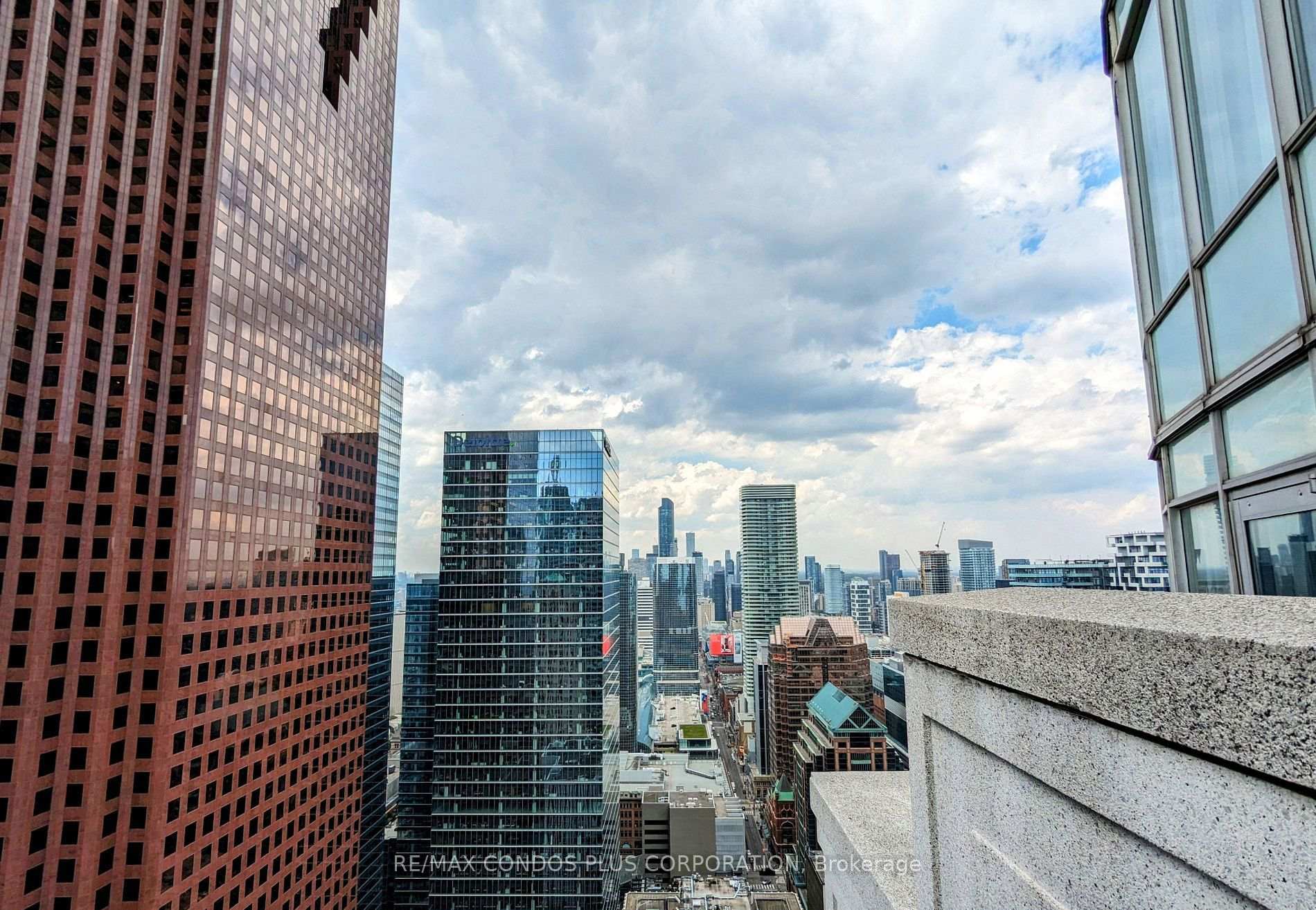 Photo 29 of Unit 4301, 1 King Street W, Toronto, Bay Street Corridor — HOMEH