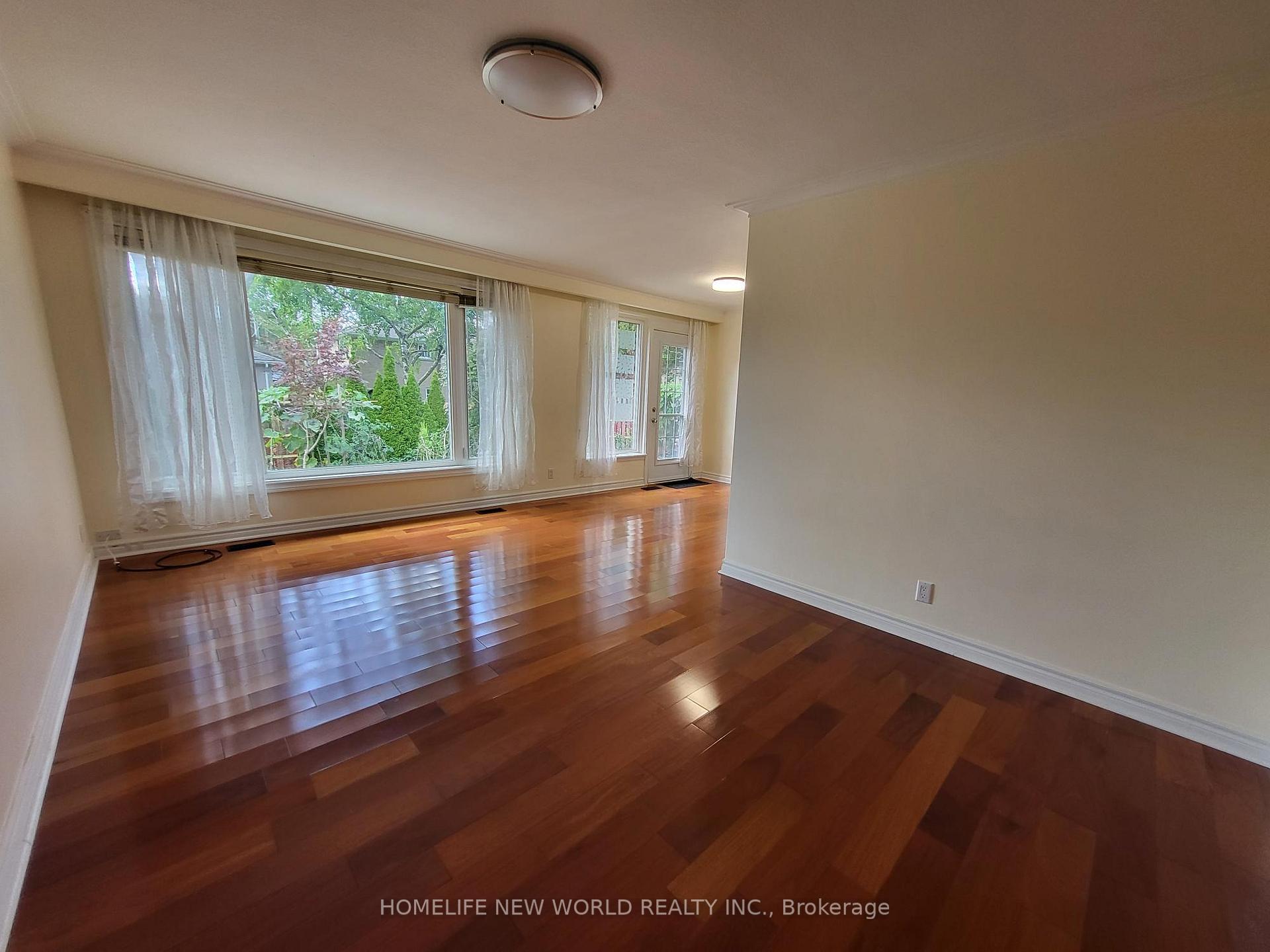 Photo 15 of 10 Alanadale Avenue, Markham, Bullock — HOMEH