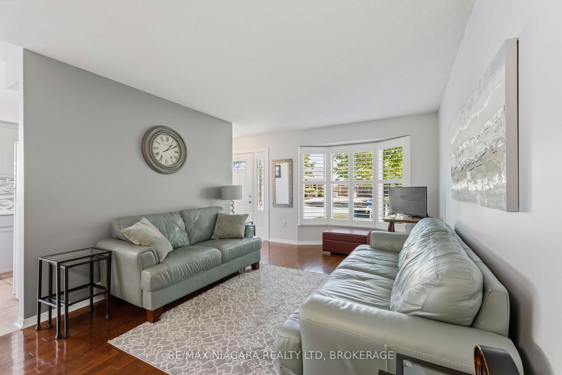 Photo 10 of 41 Fox Trail Drive, St. Catharines, Rykert/Vansickle — HOMEH