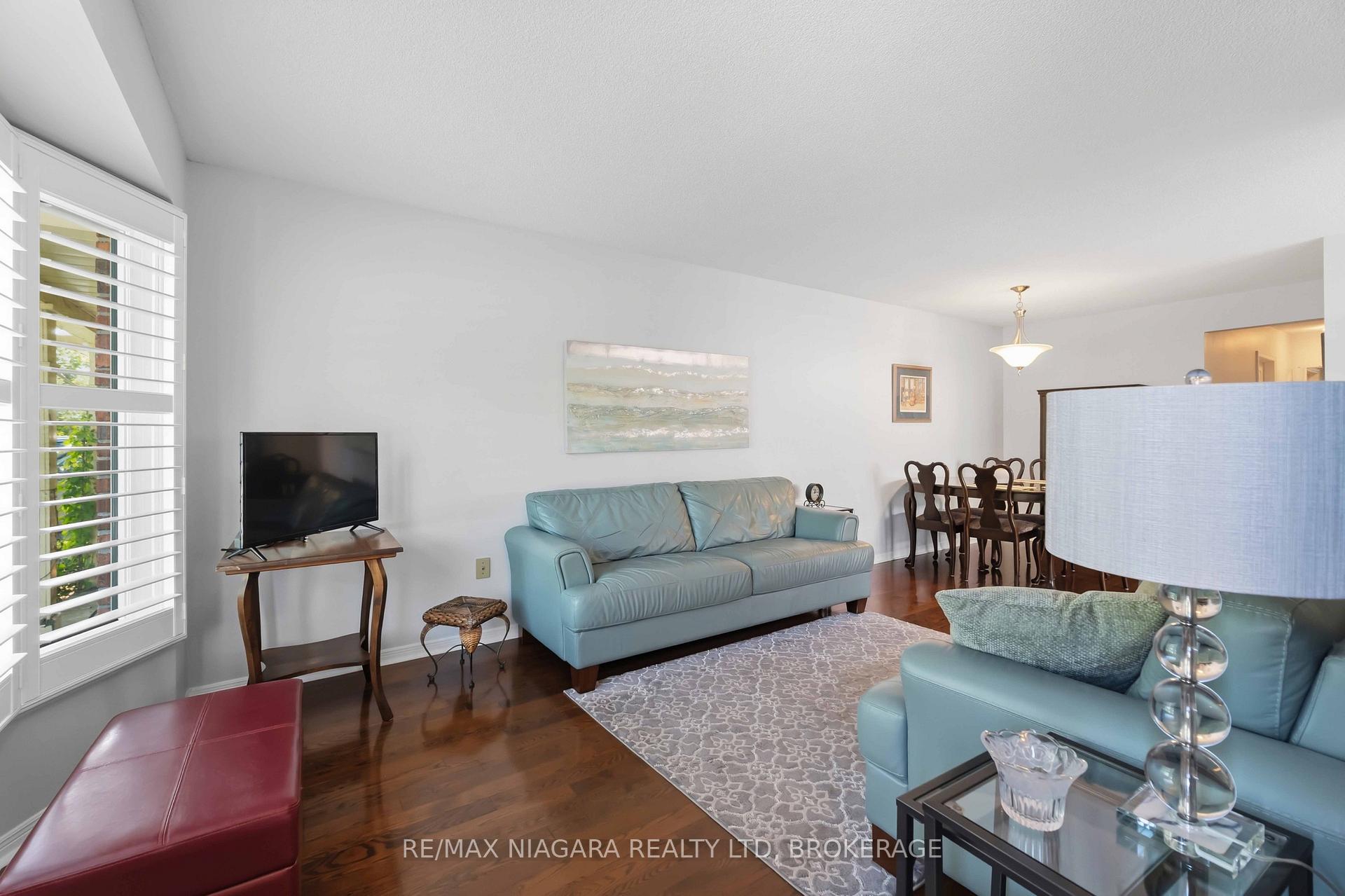 Photo 12 of 41 Fox Trail Drive, St. Catharines, Rykert/Vansickle — HOMEH