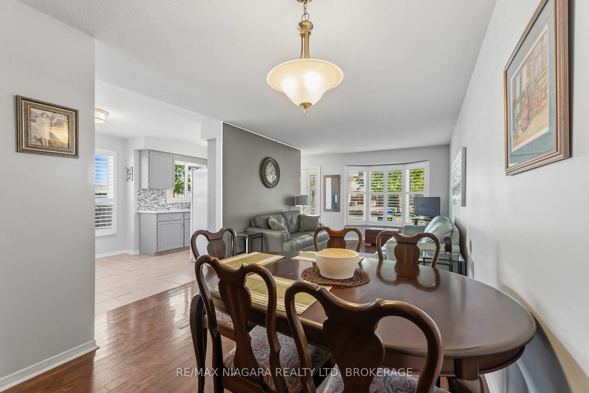 Photo 15 of 41 Fox Trail Drive, St. Catharines, Rykert/Vansickle — HOMEH