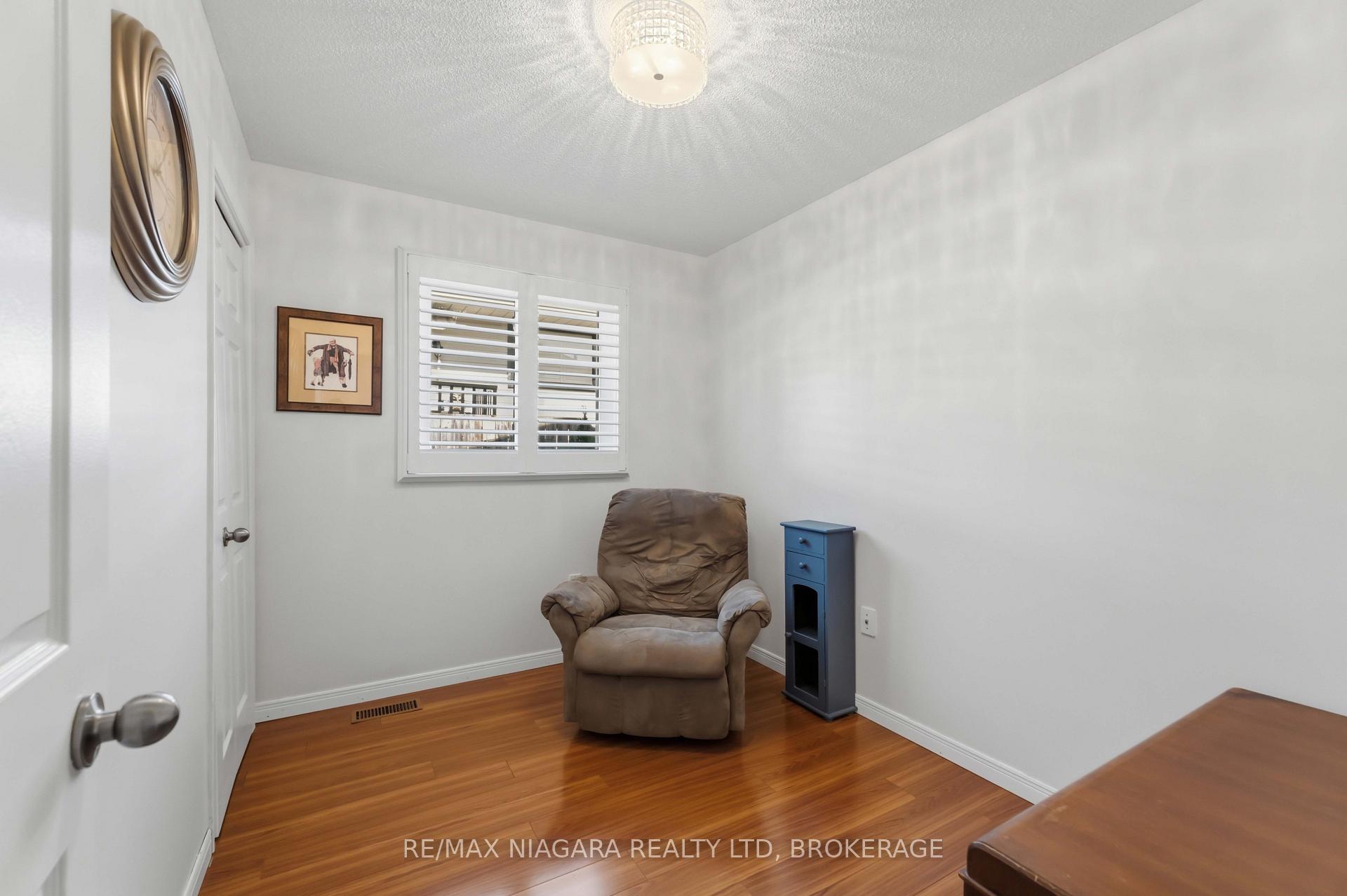 Photo 21 of 41 Fox Trail Drive, St. Catharines, Rykert/Vansickle — HOMEH