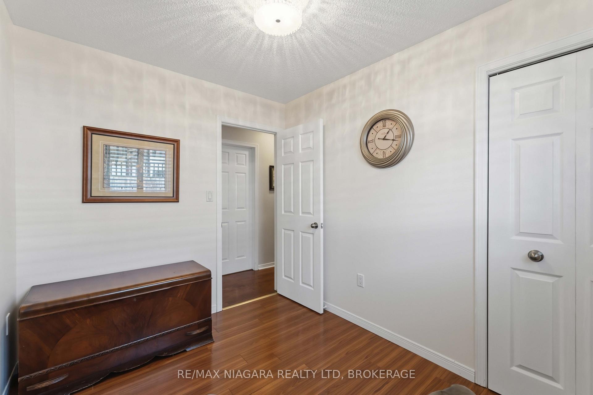 Photo 22 of 41 Fox Trail Drive, St. Catharines, Rykert/Vansickle — HOMEH