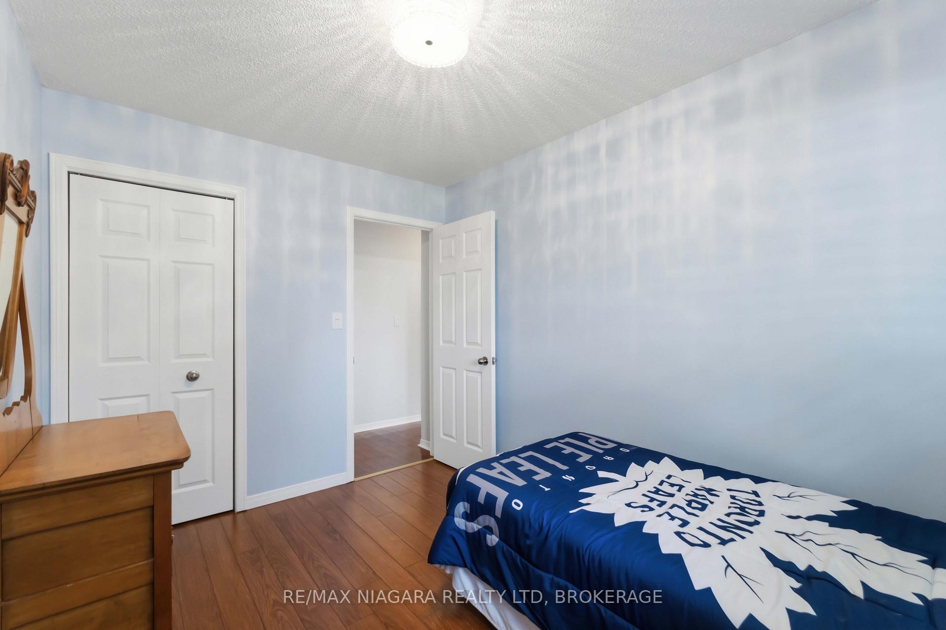 Photo 26 of 41 Fox Trail Drive, St. Catharines, Rykert/Vansickle — HOMEH