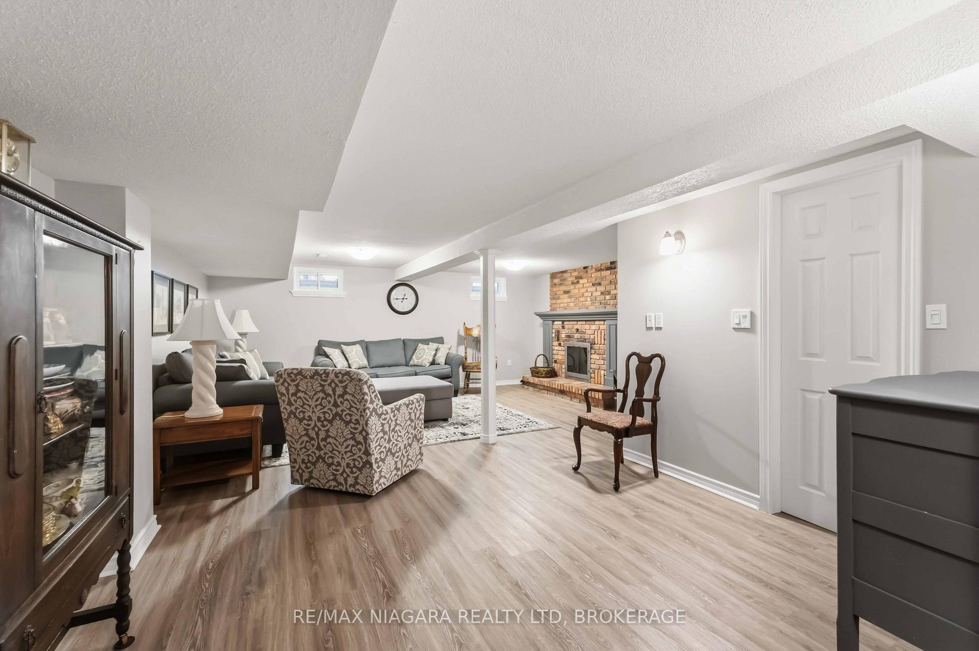 Photo 30 of 41 Fox Trail Drive, St. Catharines, Rykert/Vansickle — HOMEH