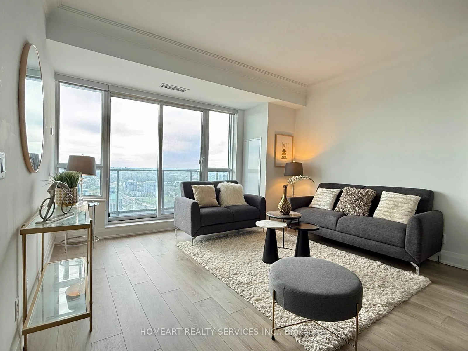 Photo 12 of Unit 4005, 8 Water Walk Drive, Markham, Unionville — HOMEH