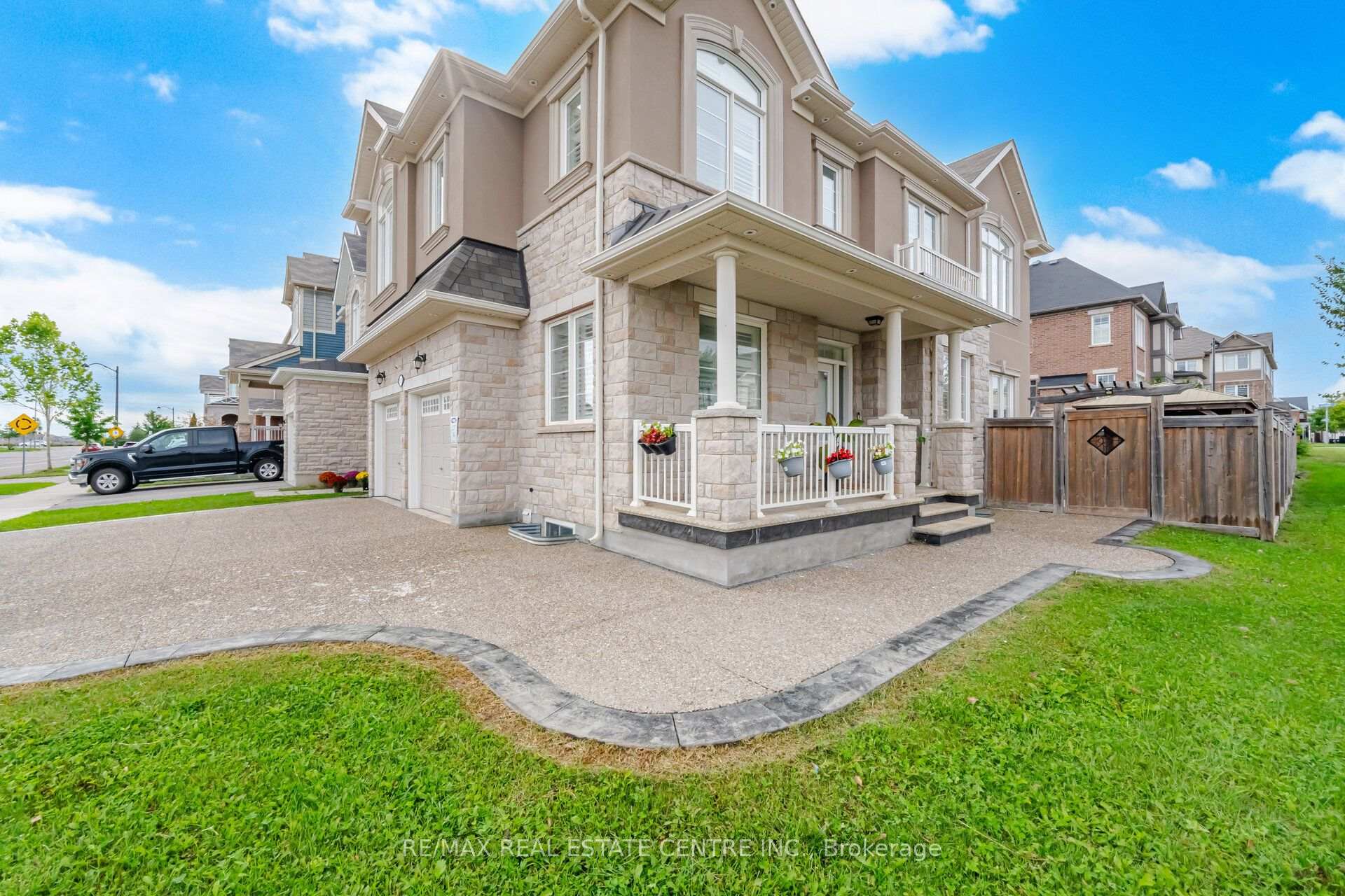 Photo 2 of 153 Whitlock Avenue, Milton, Ford — HOMEH