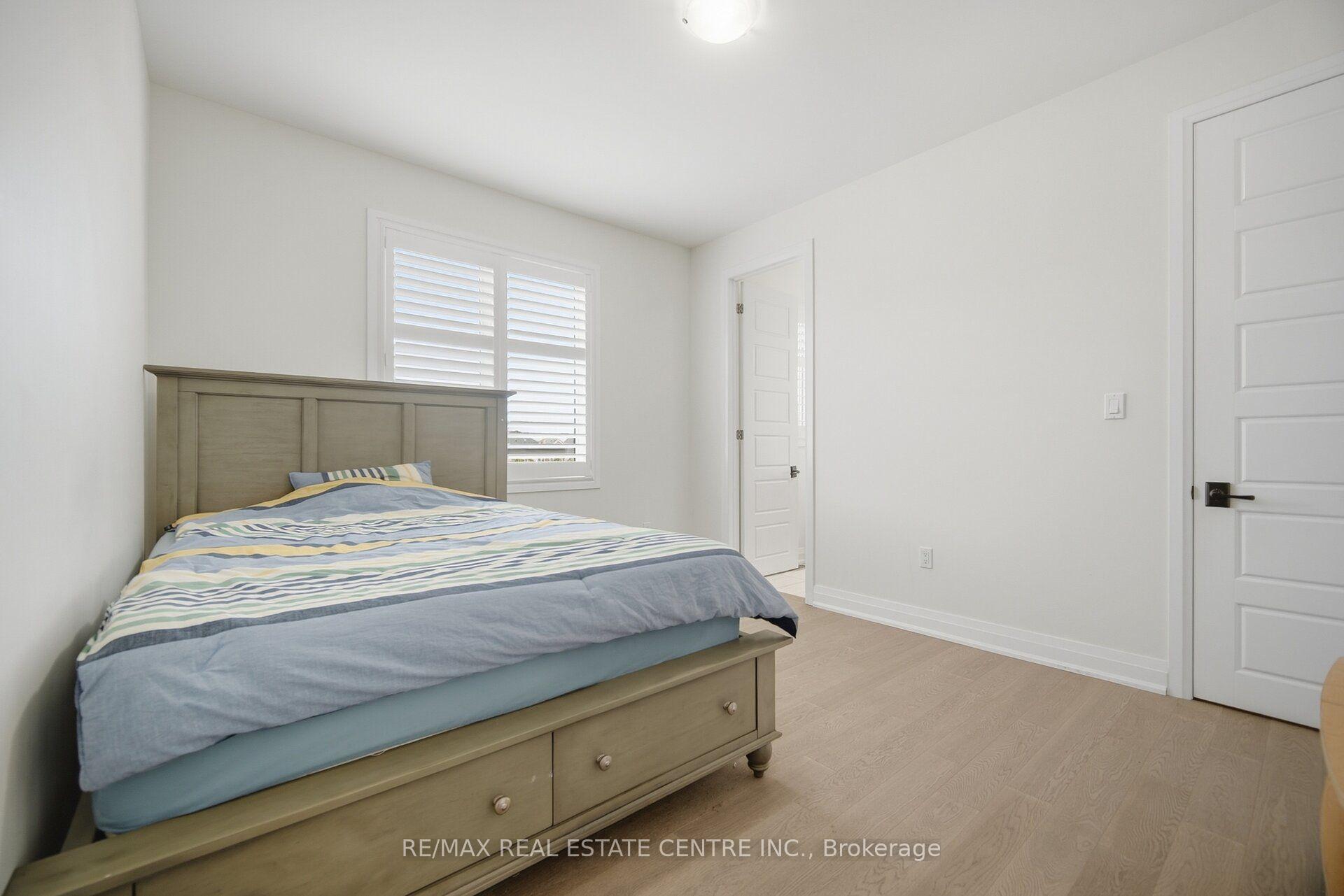 Photo 24 of 153 Whitlock Avenue, Milton, Ford — HOMEH