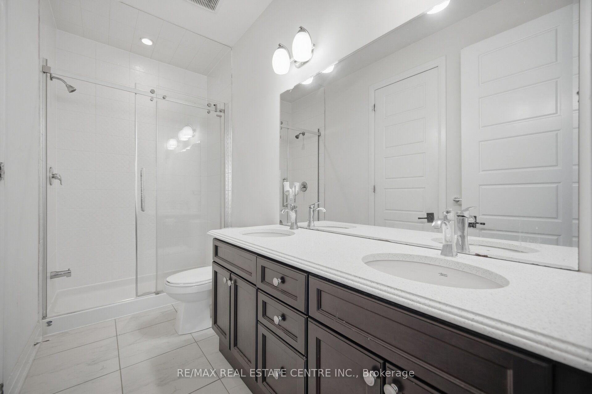 Photo 28 of 153 Whitlock Avenue, Milton, Ford — HOMEH