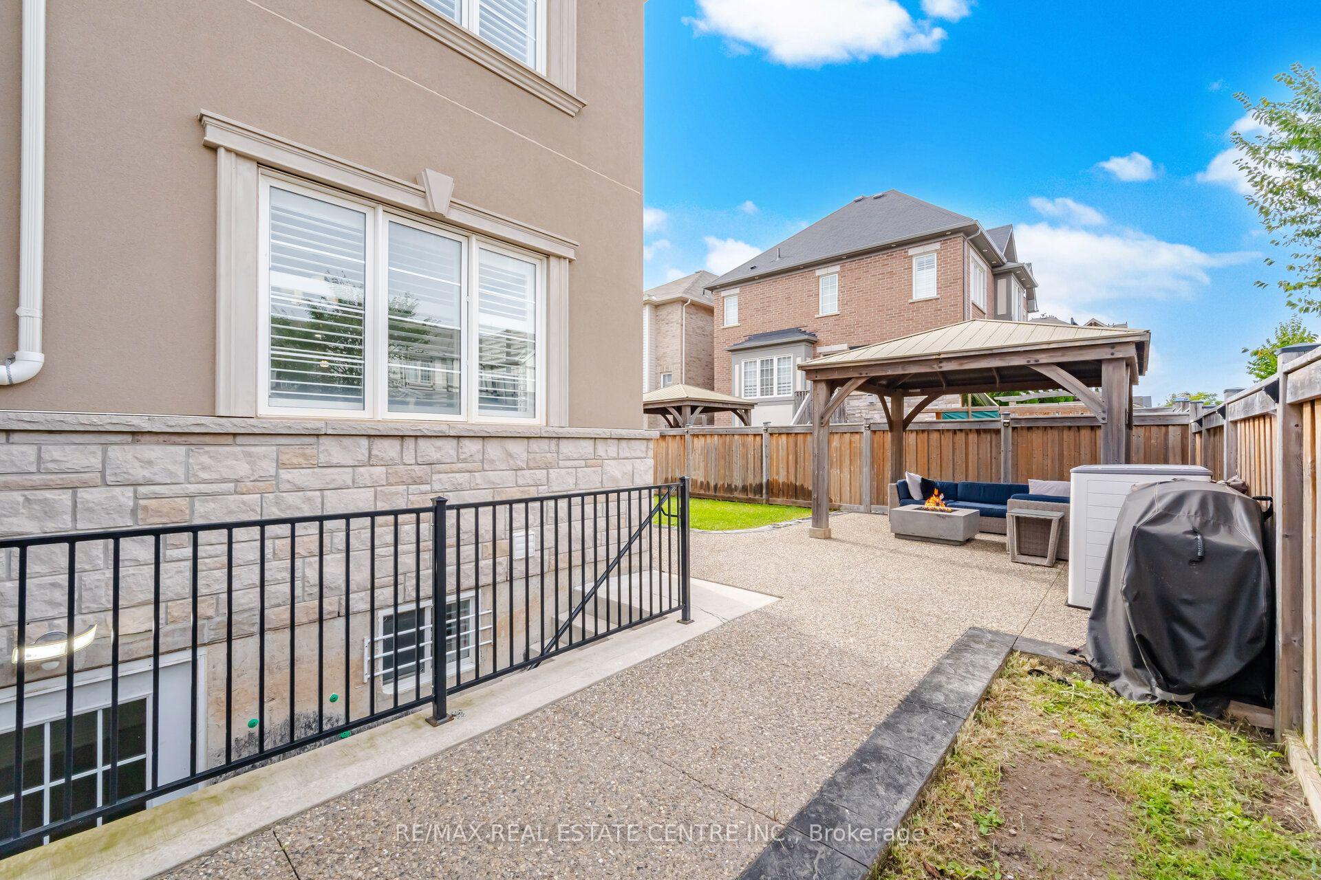 Photo 30 of 153 Whitlock Avenue, Milton, Ford — HOMEH