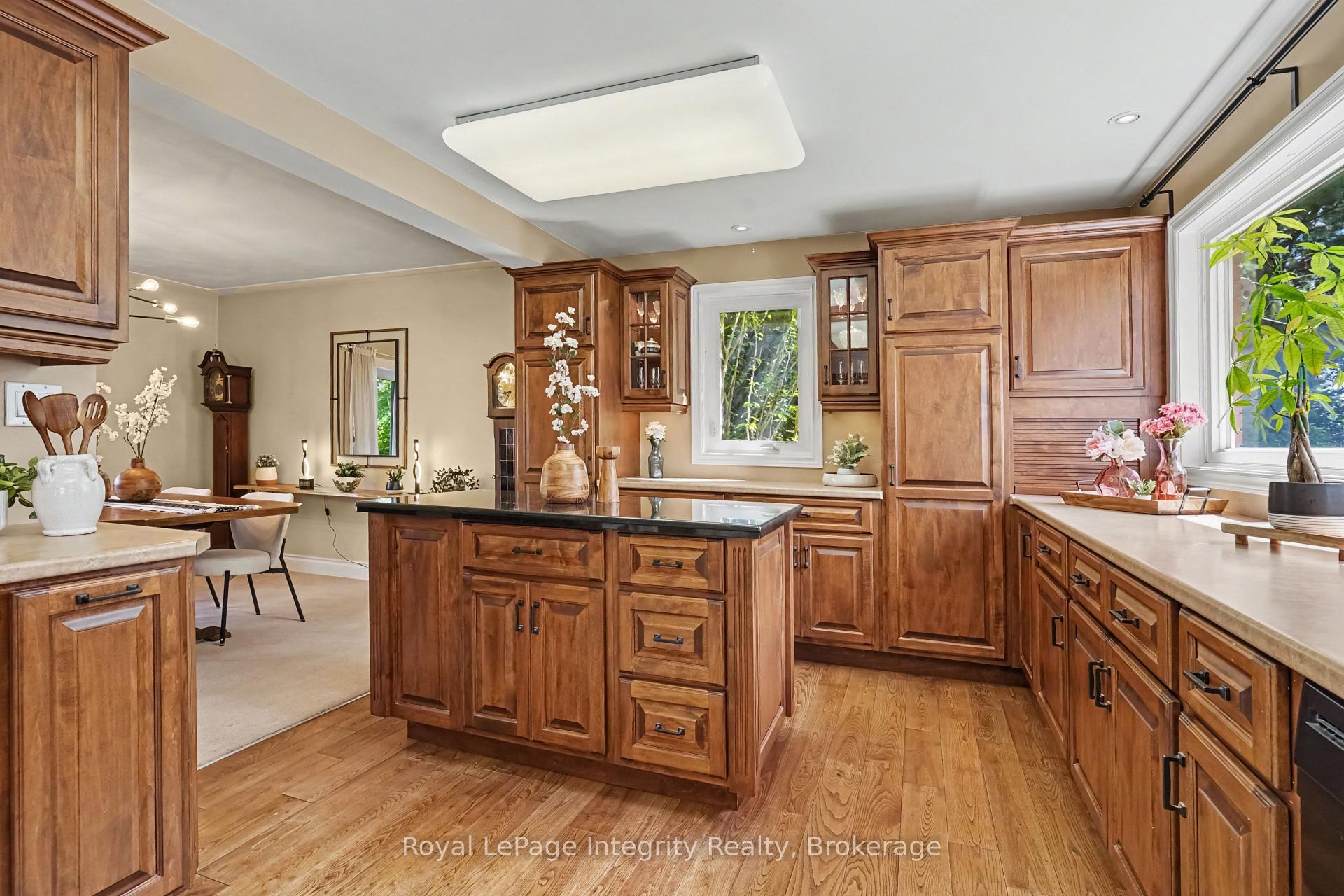 Photo 13 of 1155 Centre Road, Hamilton, Rural Flamborough — HOMEH