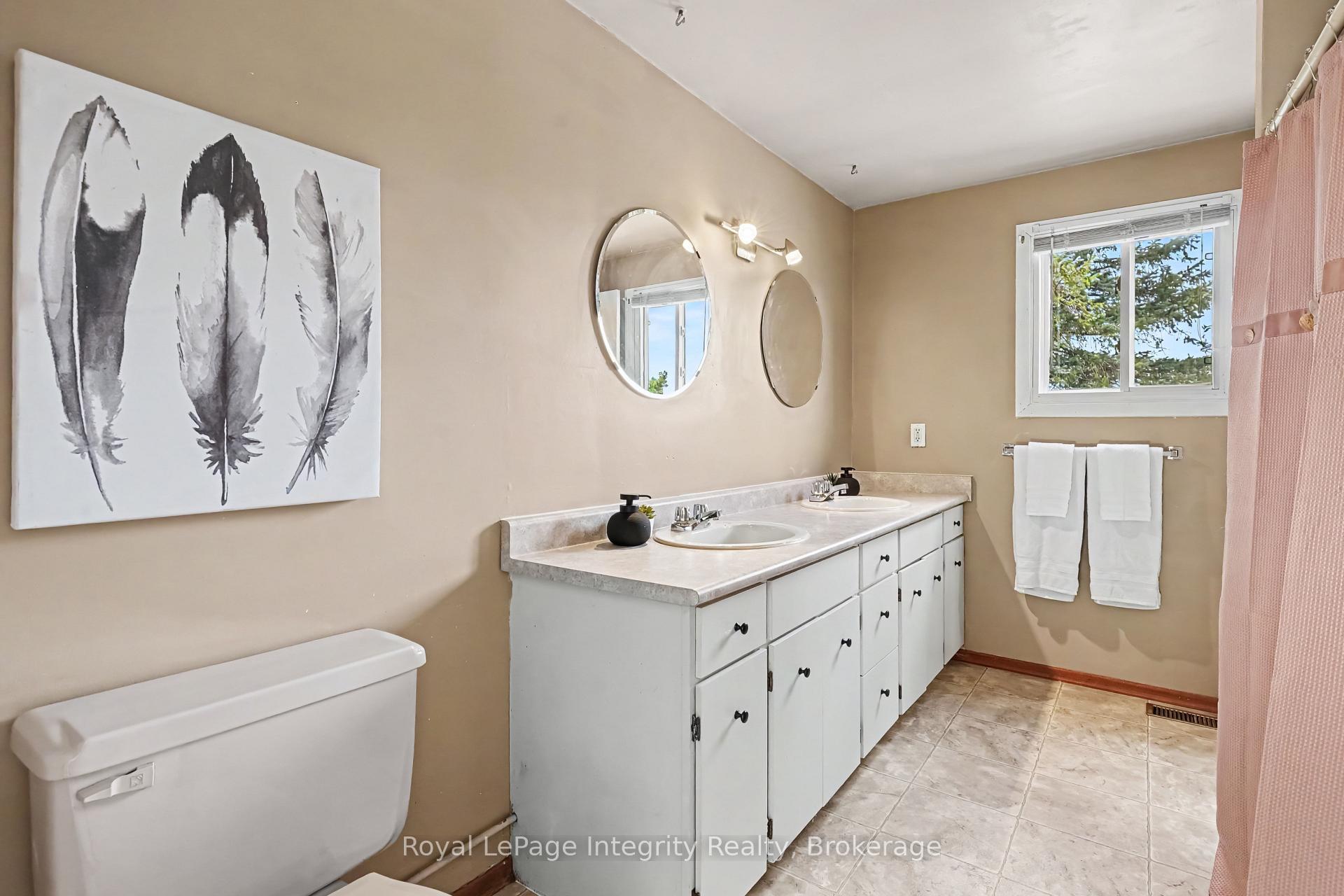 Photo 29 of 1155 Centre Road, Hamilton, Rural Flamborough — HOMEH