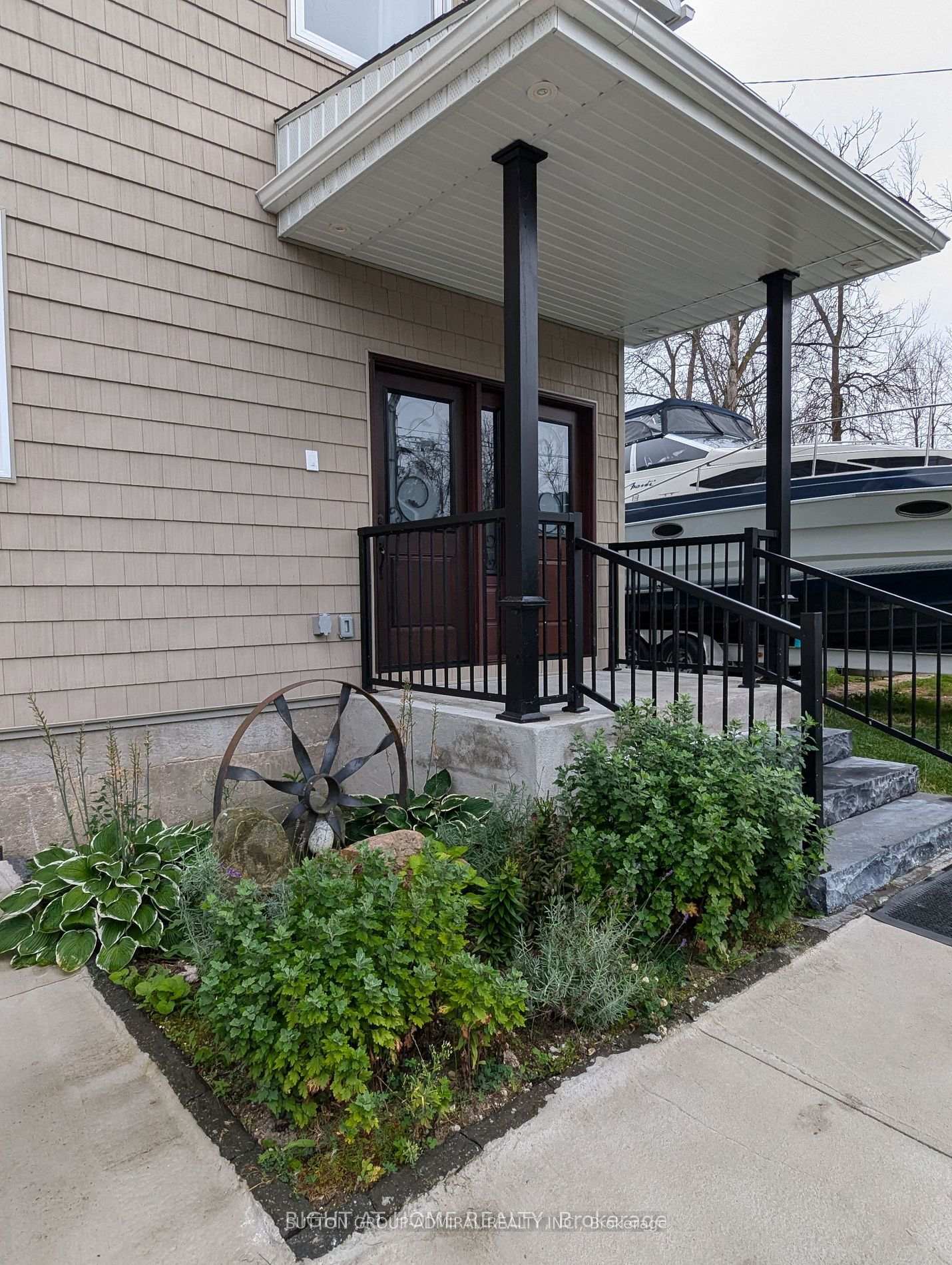 Photo 3 of 17 Middlebrook Road, Wasaga Beach — HOMEH
