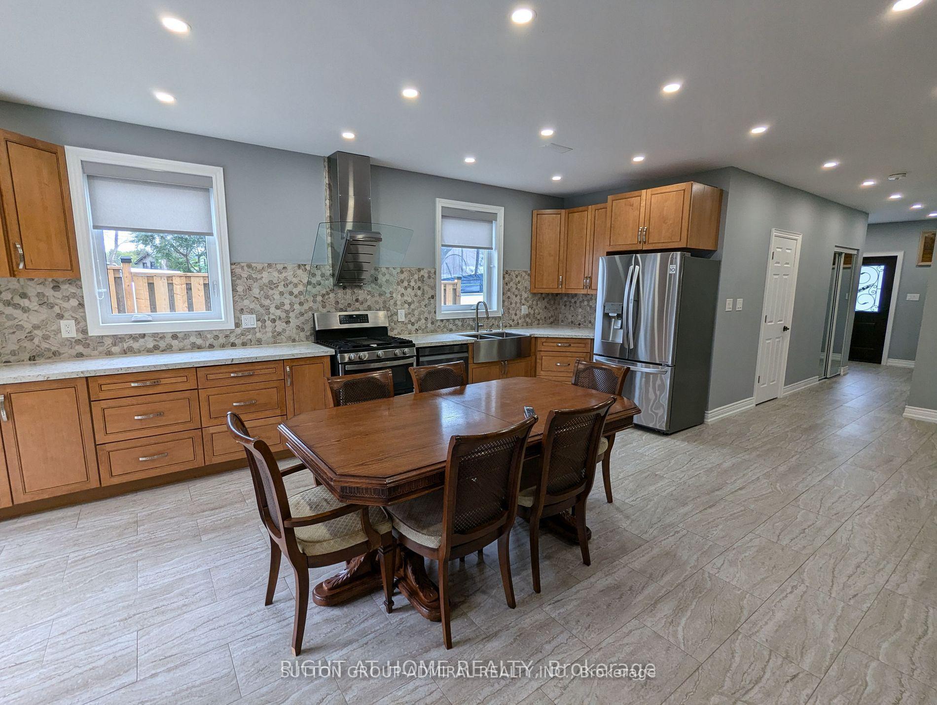 Photo 6 of 17 Middlebrook Road, Wasaga Beach — HOMEH