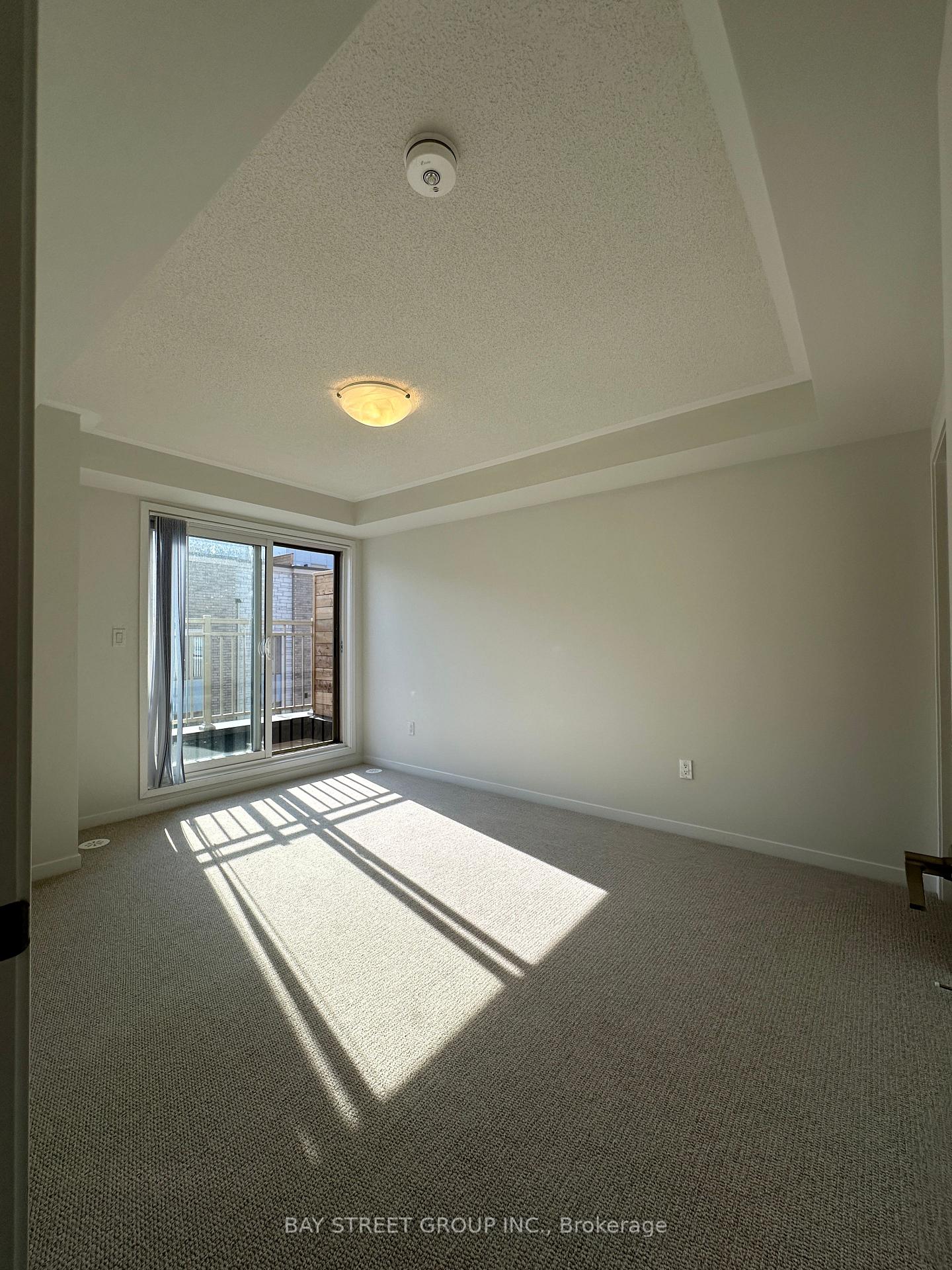 Photo 12 of Unit TH166, 151 Honey Crisp Crescent, Vaughan, Vaughan Corporate Centre — HOMEH