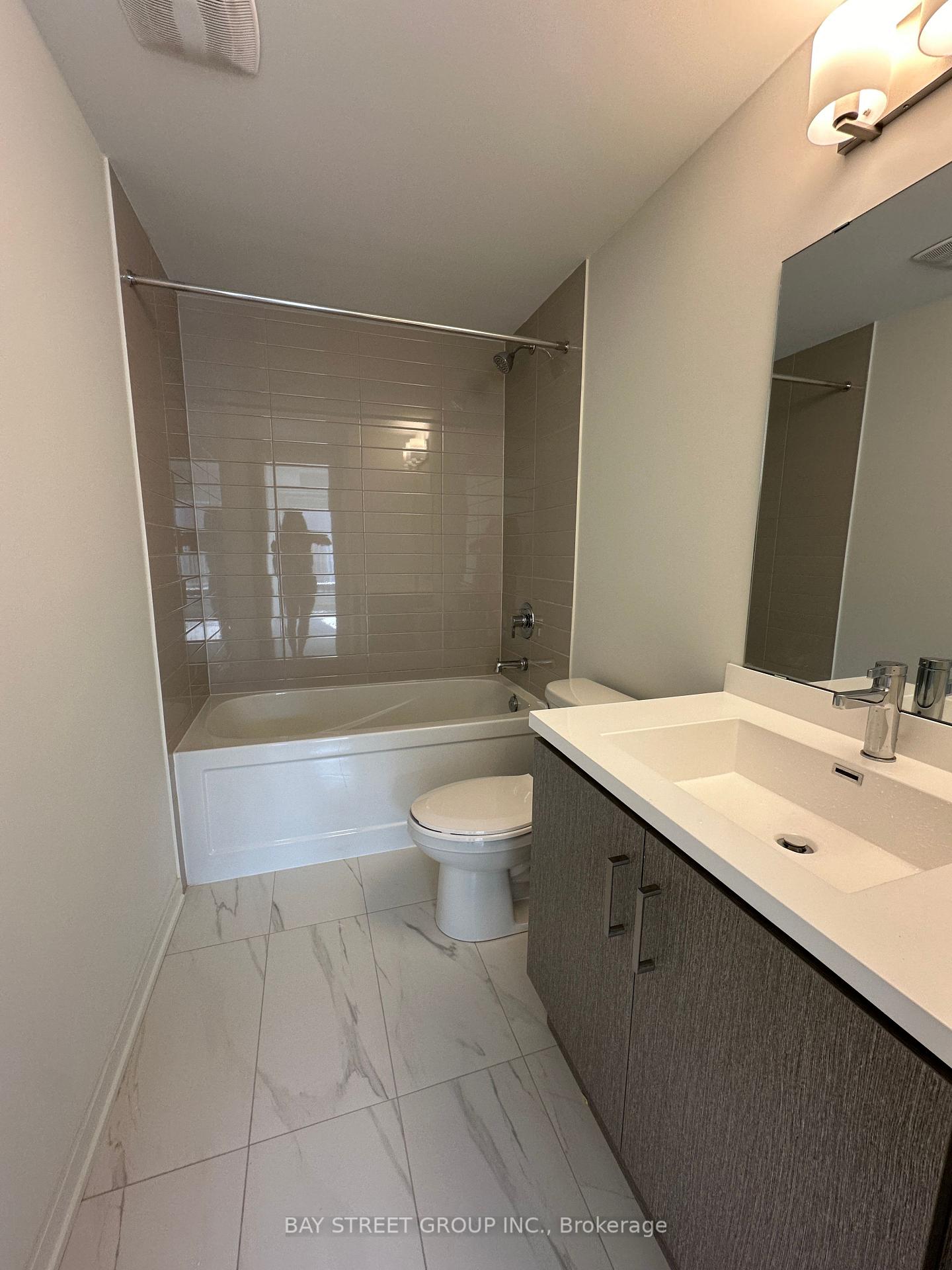 Photo 13 of Unit TH166, 151 Honey Crisp Crescent, Vaughan, Vaughan Corporate Centre — HOMEH