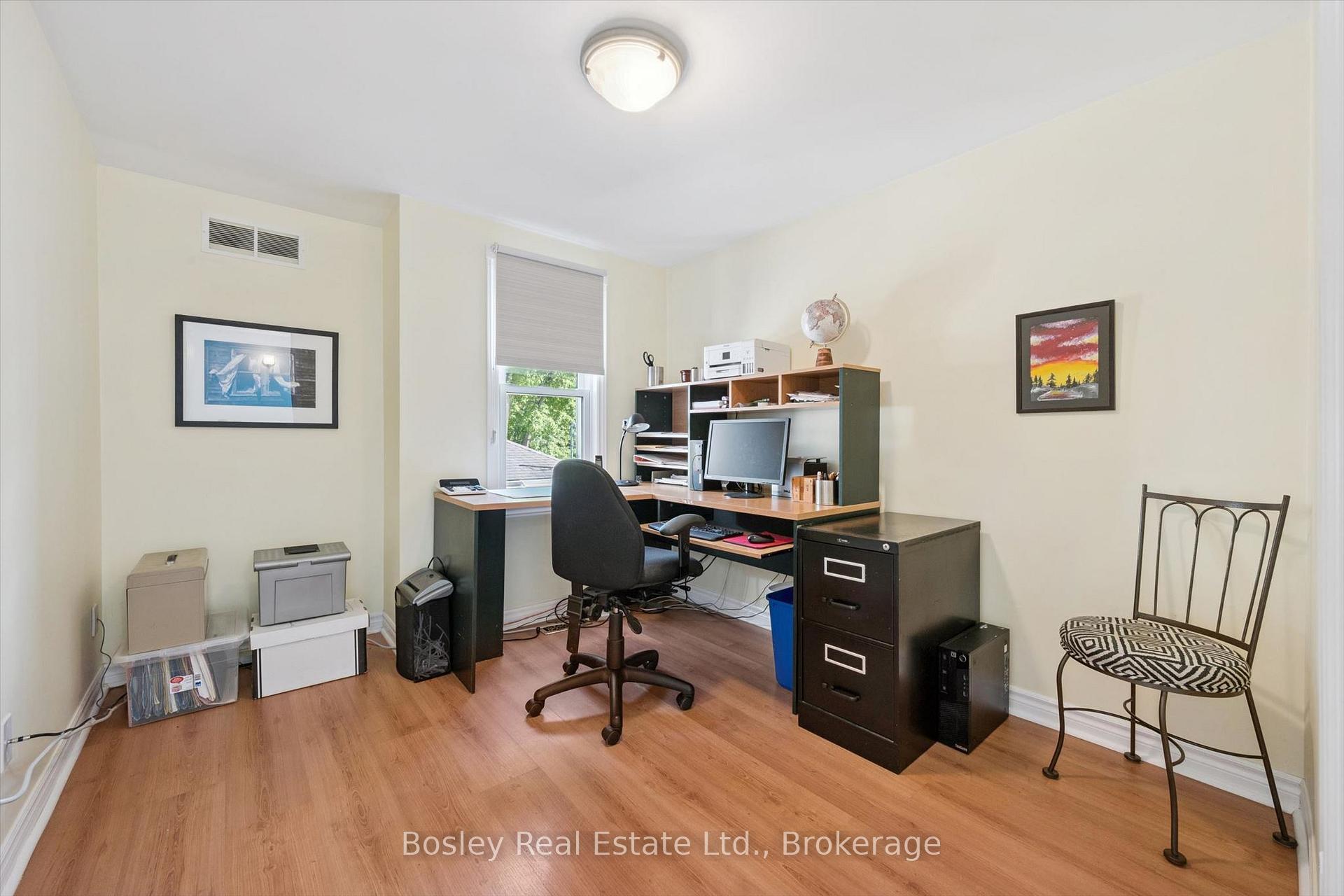 Photo 23 of 49 Edgehill Drive, Guelph, Exhibition Park — HOMEH