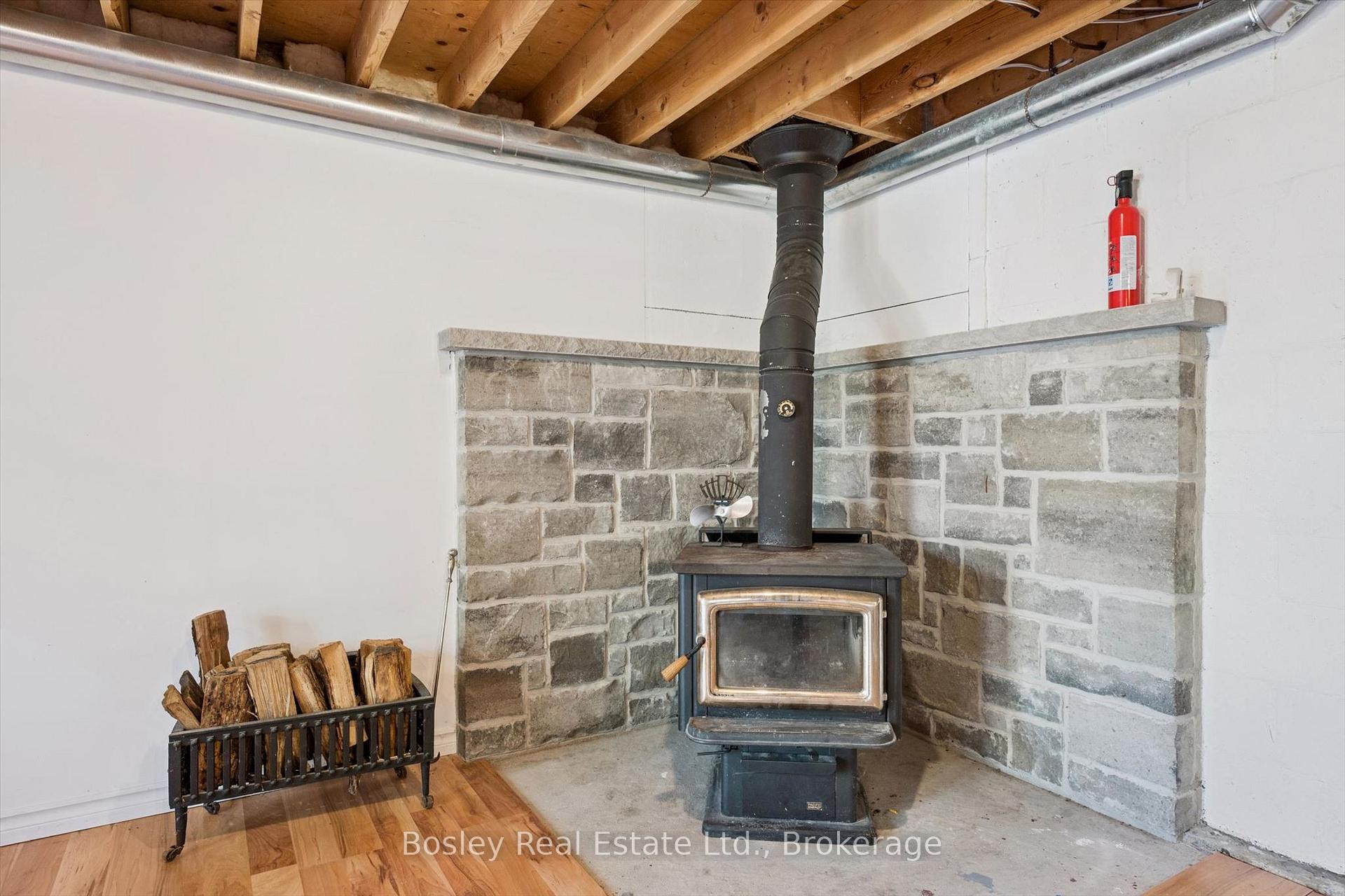 Photo 27 of 49 Edgehill Drive, Guelph, Exhibition Park — HOMEH