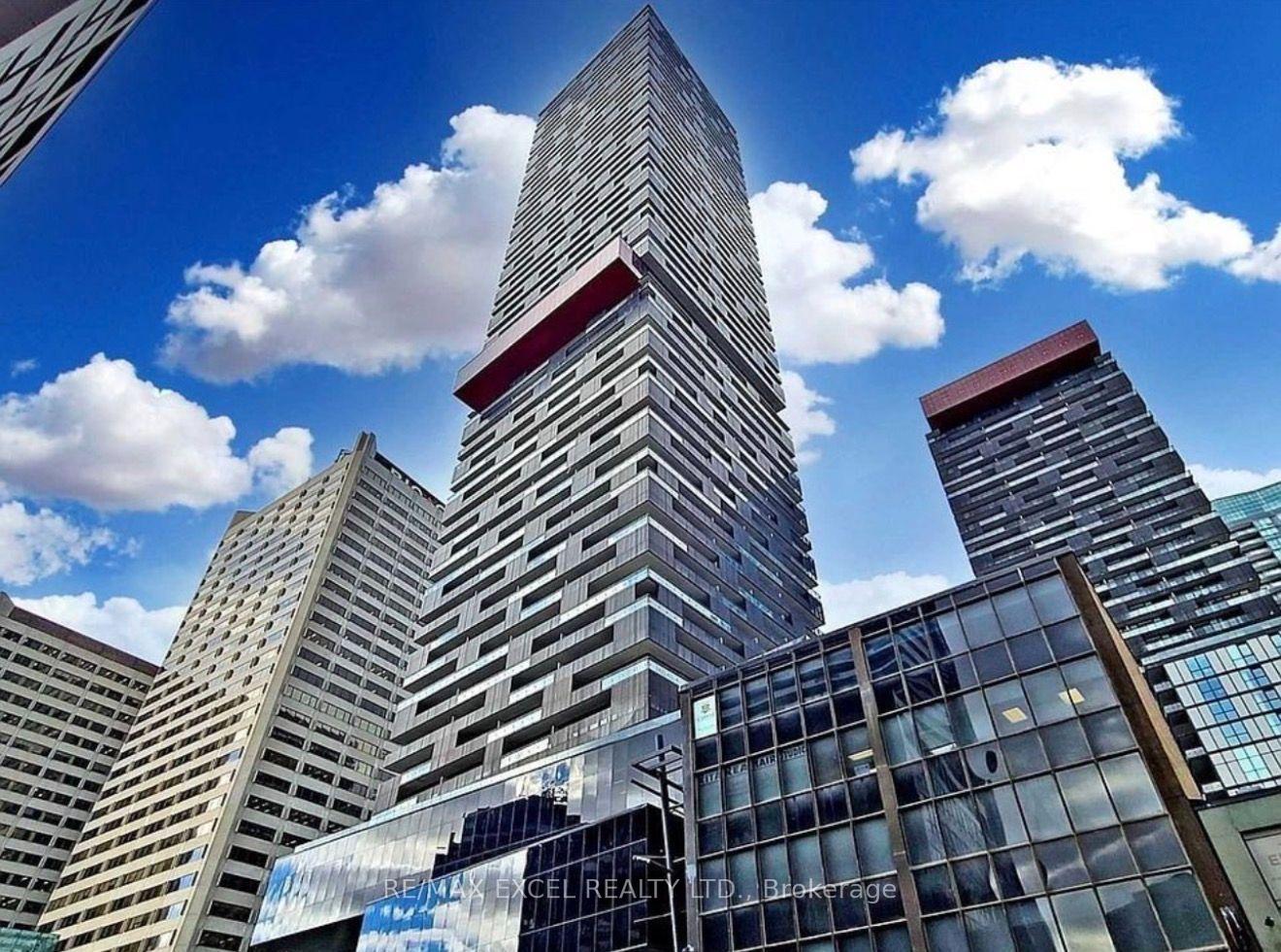 Photo of Unit 5603, 8 Eglinton Avenue E