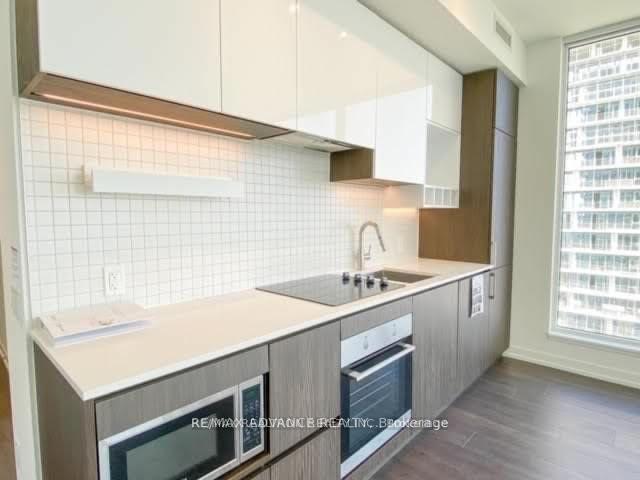 Photo 8 of Unit 5103, 898 Portage Parkway, Vaughan, Vaughan Corporate Centre — HOMEH