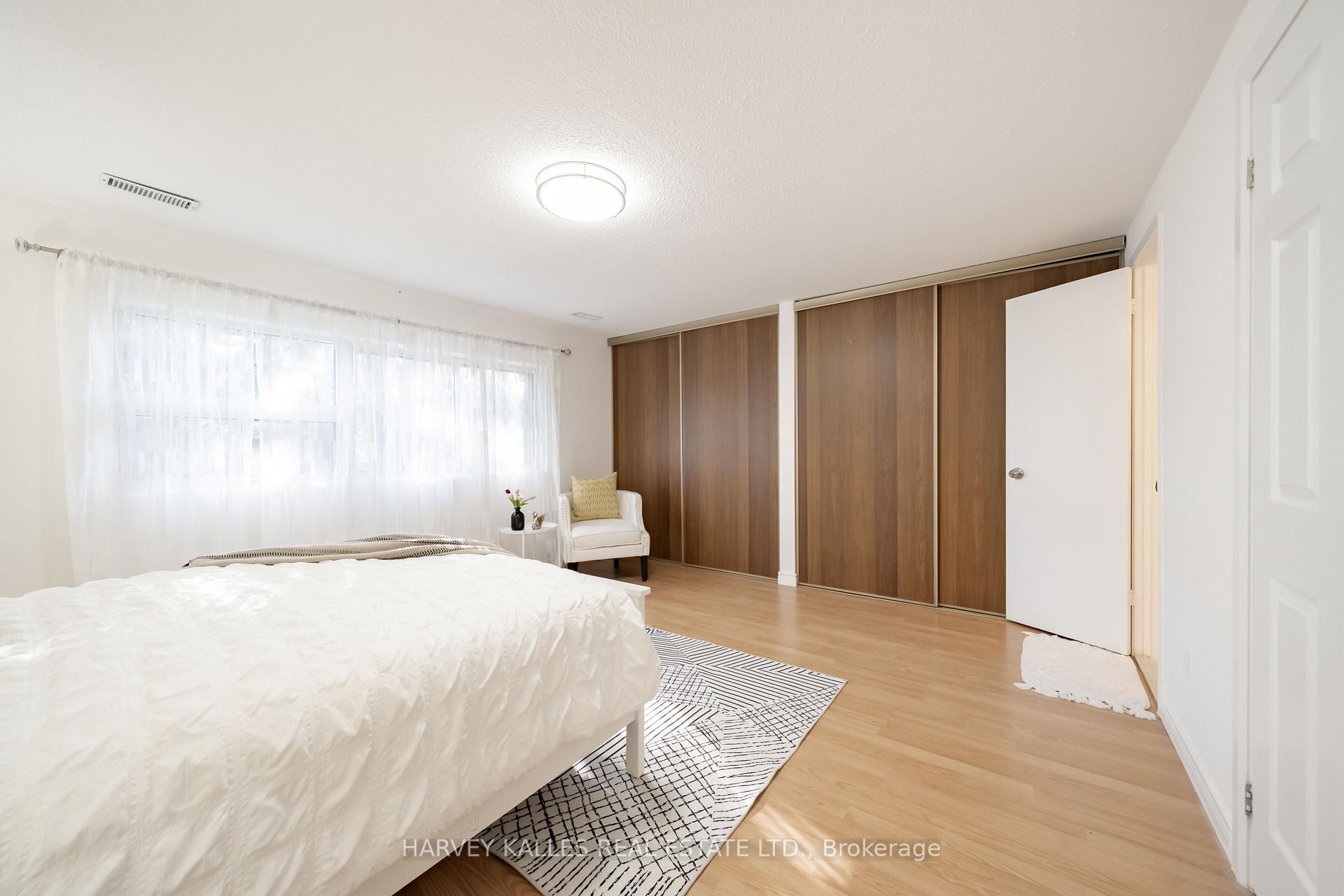 Photo 29 of 102 Jenny Wren Way, North York, Hillcrest Village — HOMEH
