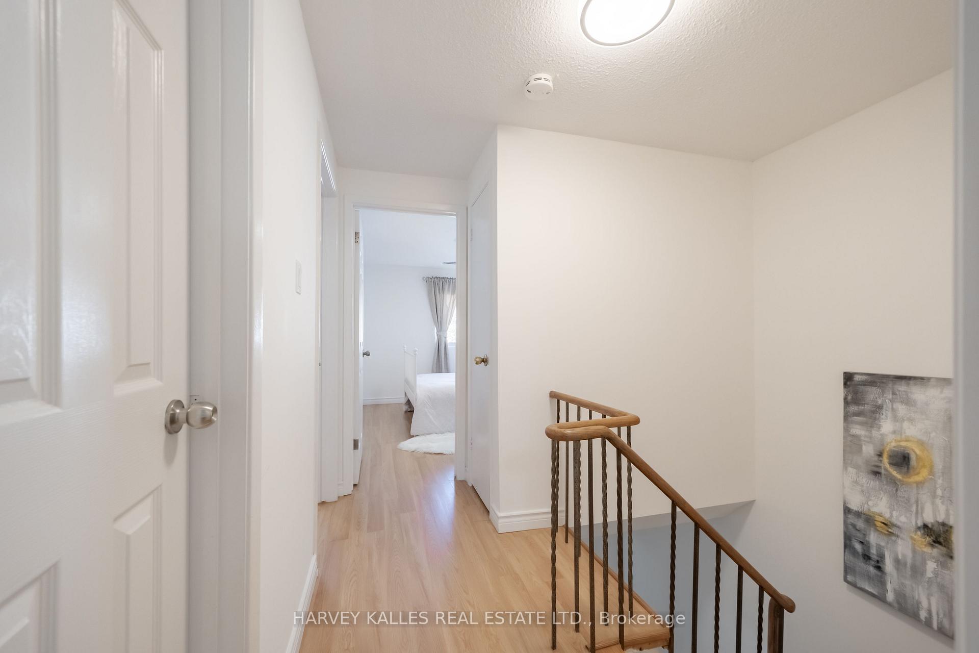 Photo 37 of 102 Jenny Wren Way, North York, Hillcrest Village — HOMEH