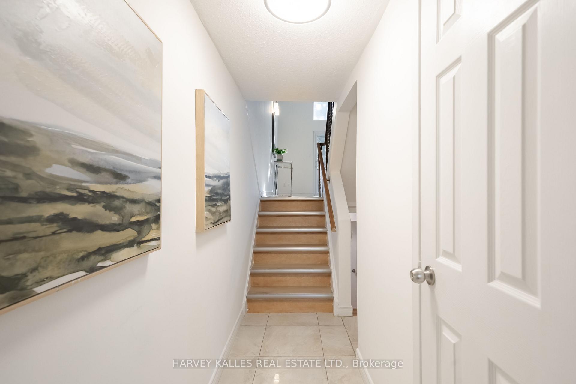 Photo 47 of 102 Jenny Wren Way, North York, Hillcrest Village — HOMEH