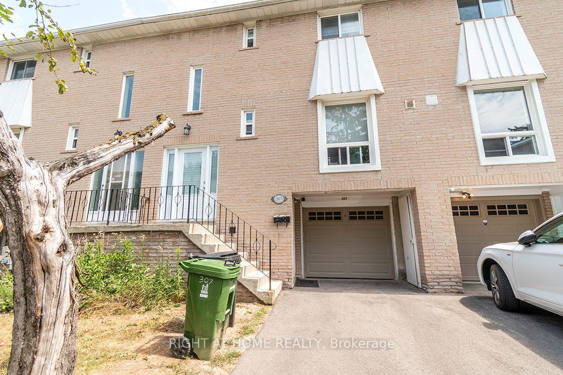 Photo 2 of Unit 307, 19 Liszt Gate, North York, Hillcrest Village — HOMEH