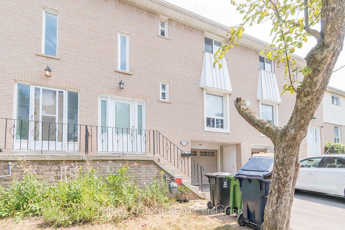 Photo 3 of Unit 307, 19 Liszt Gate, North York, Hillcrest Village — HOMEH