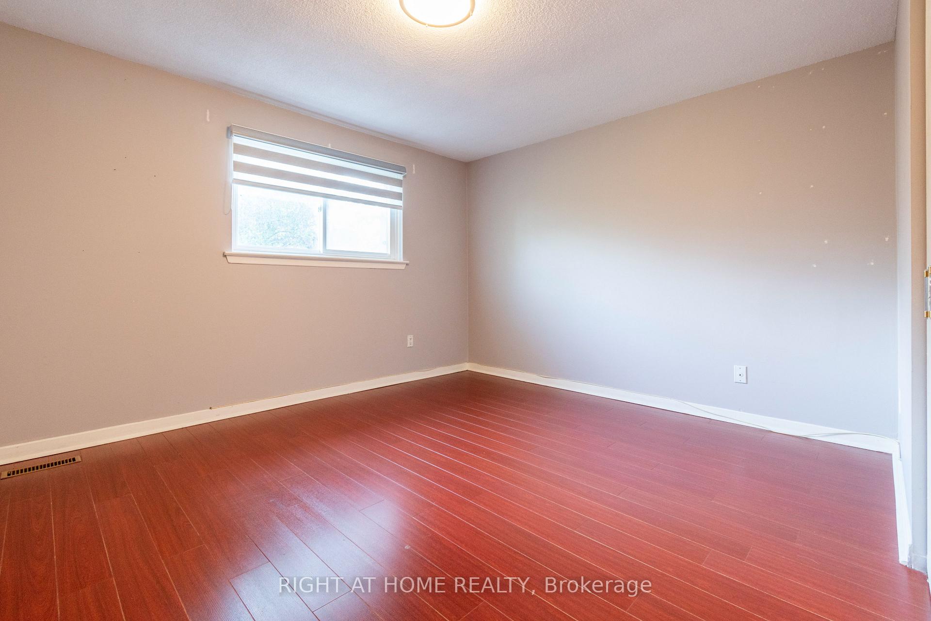 Photo 8 of Unit 307, 19 Liszt Gate, North York, Hillcrest Village — HOMEH
