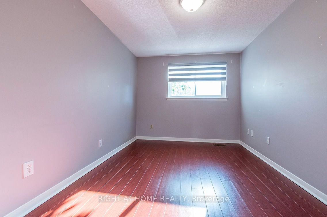 Photo 10 of Unit 307, 19 Liszt Gate, North York, Hillcrest Village — HOMEH