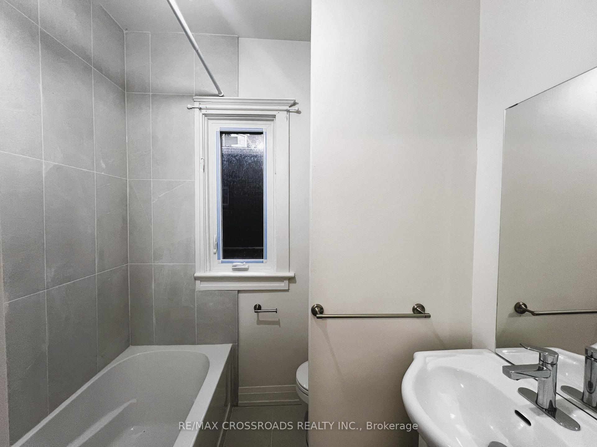 Photo 9 of 82 Curzon Street, Toronto, South Riverdale — HOMEH