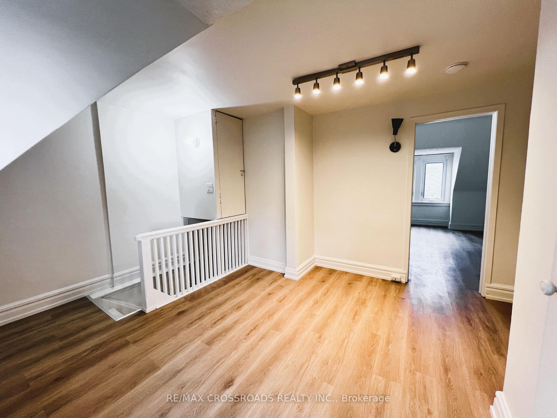 Photo 26 of 82 Curzon Street, Toronto, South Riverdale — HOMEH