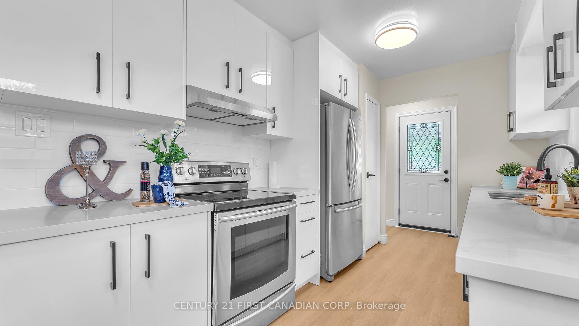 Photo 5 of 167 Carlyle Drive, London, East I — HOMEH