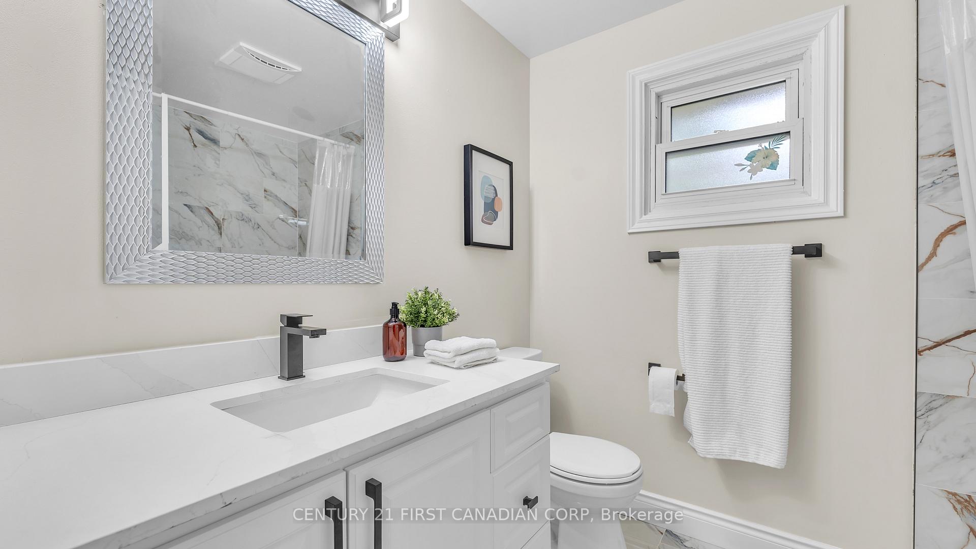Photo 12 of 167 Carlyle Drive, London, East I — HOMEH