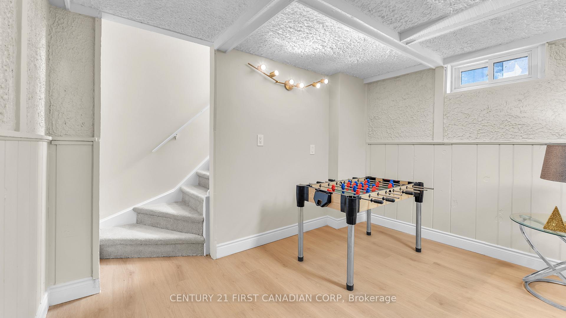 Photo 13 of 167 Carlyle Drive, London, East I — HOMEH