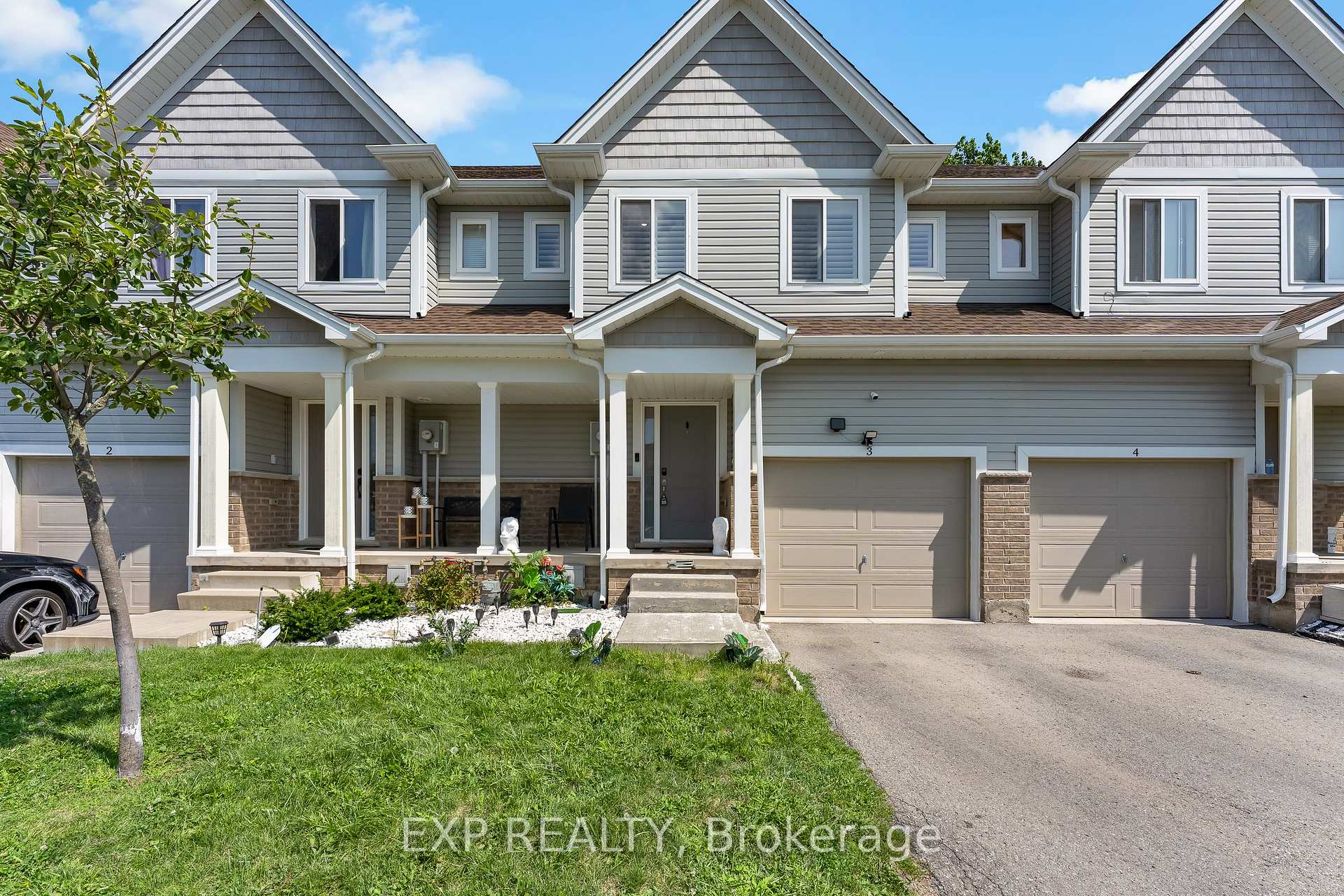 Front of Unit 3, 60 Canterbury Drive